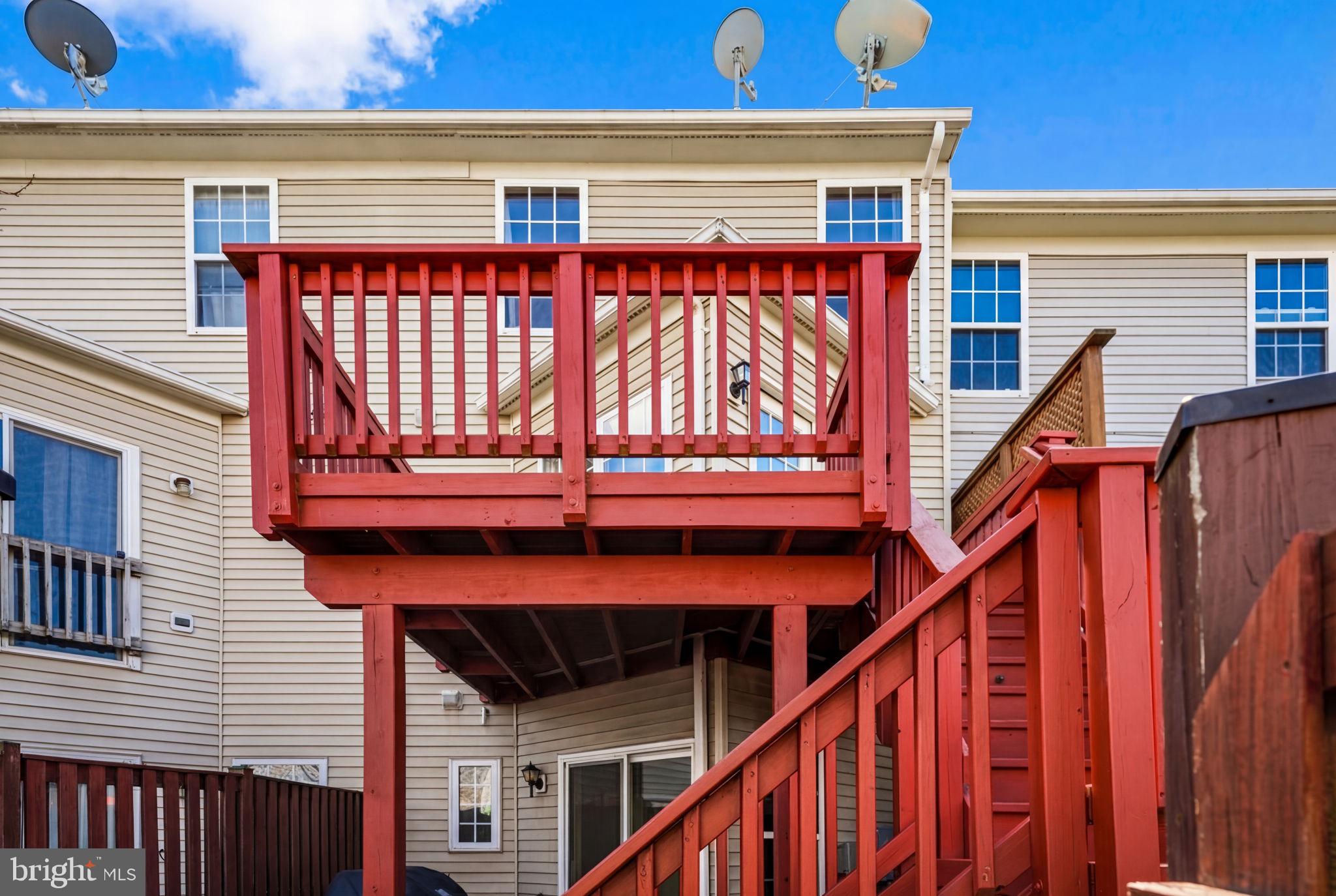 SOUTH RIDING - Residential