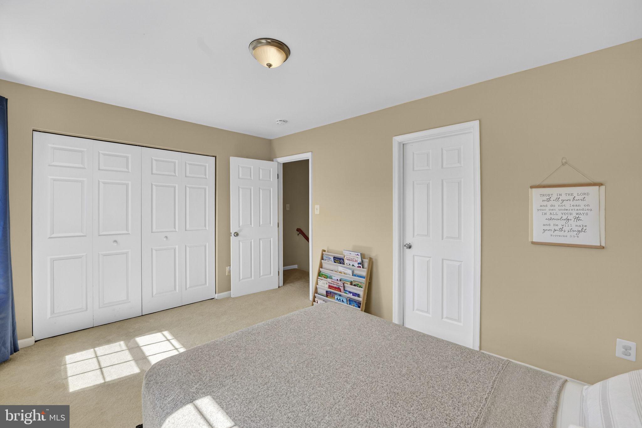 SOUTH RIDING - Residential