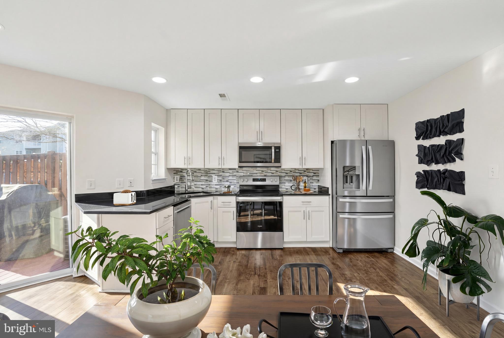 SOUTH RIDING - Residential