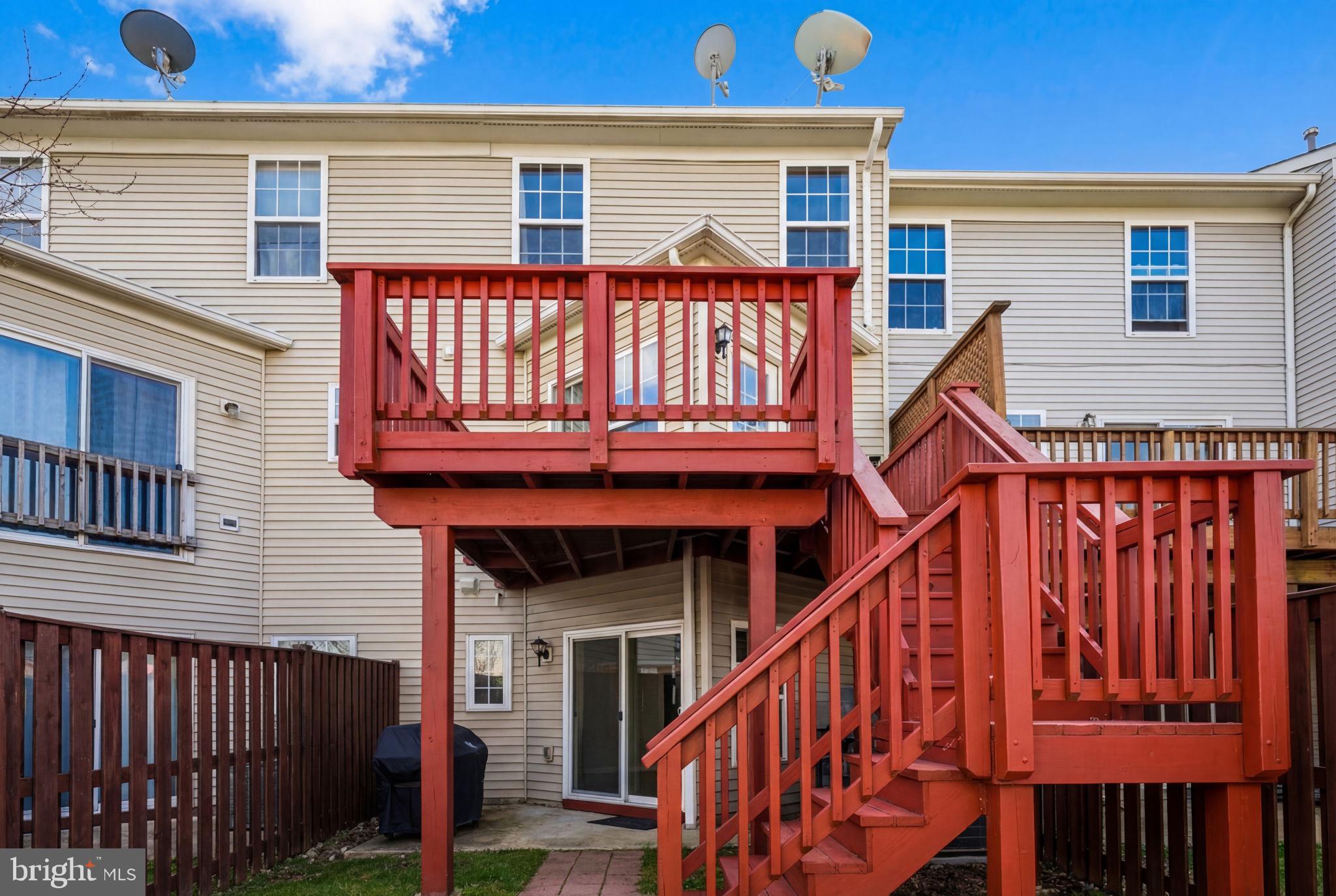 SOUTH RIDING - Residential