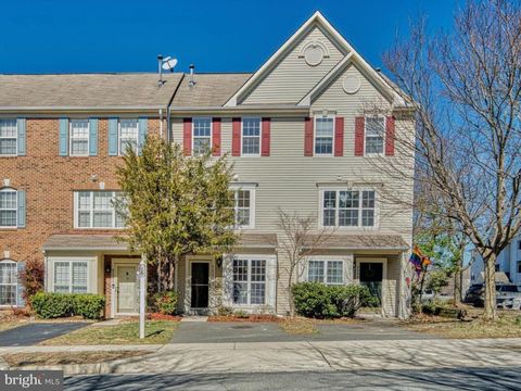 Photo of 42996 Astell Street, CHANTILLY, VA 20152 (MLS # VALO2117894)