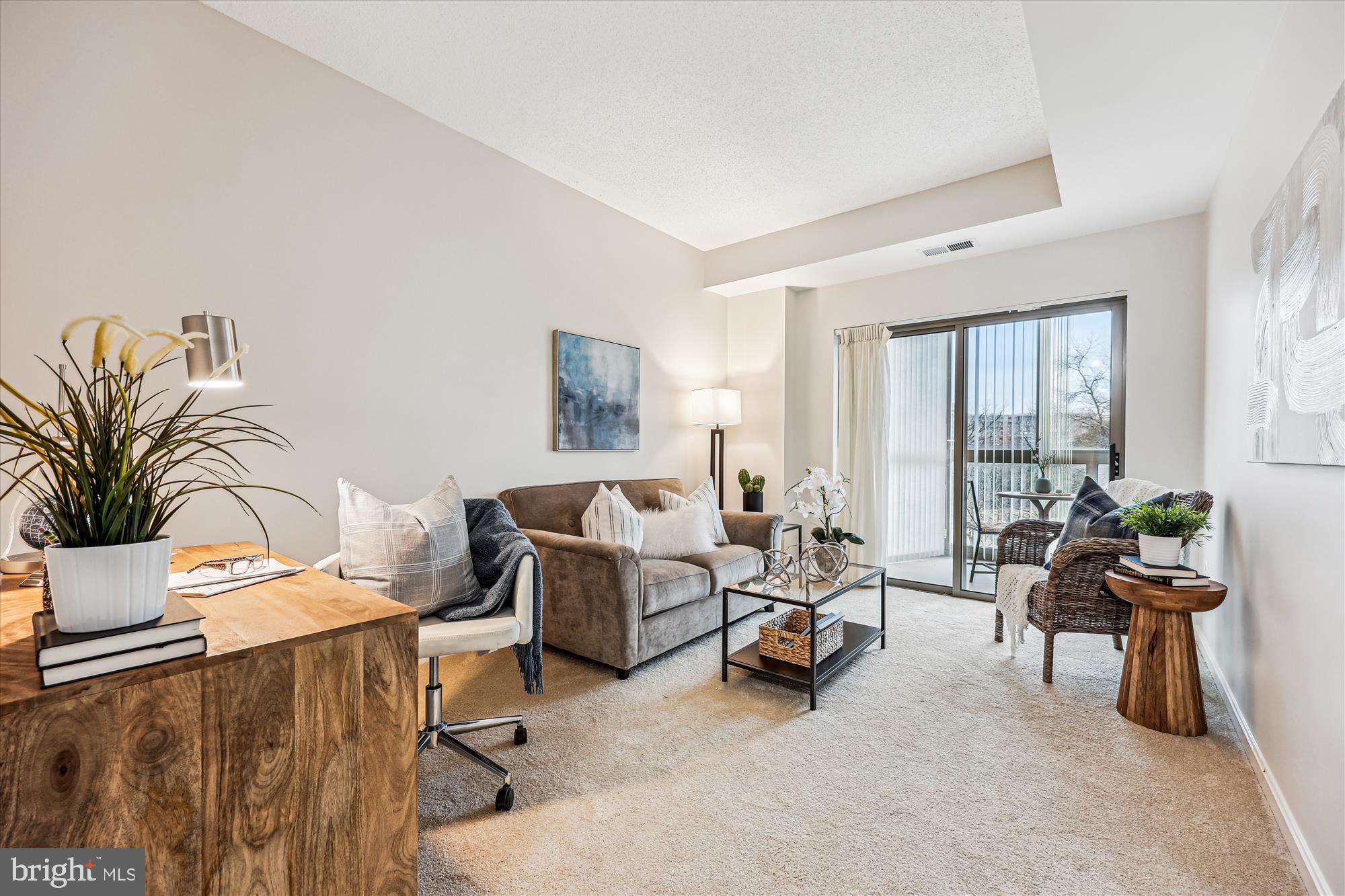 TURNBERRY COURTS AT LEIS - Residential