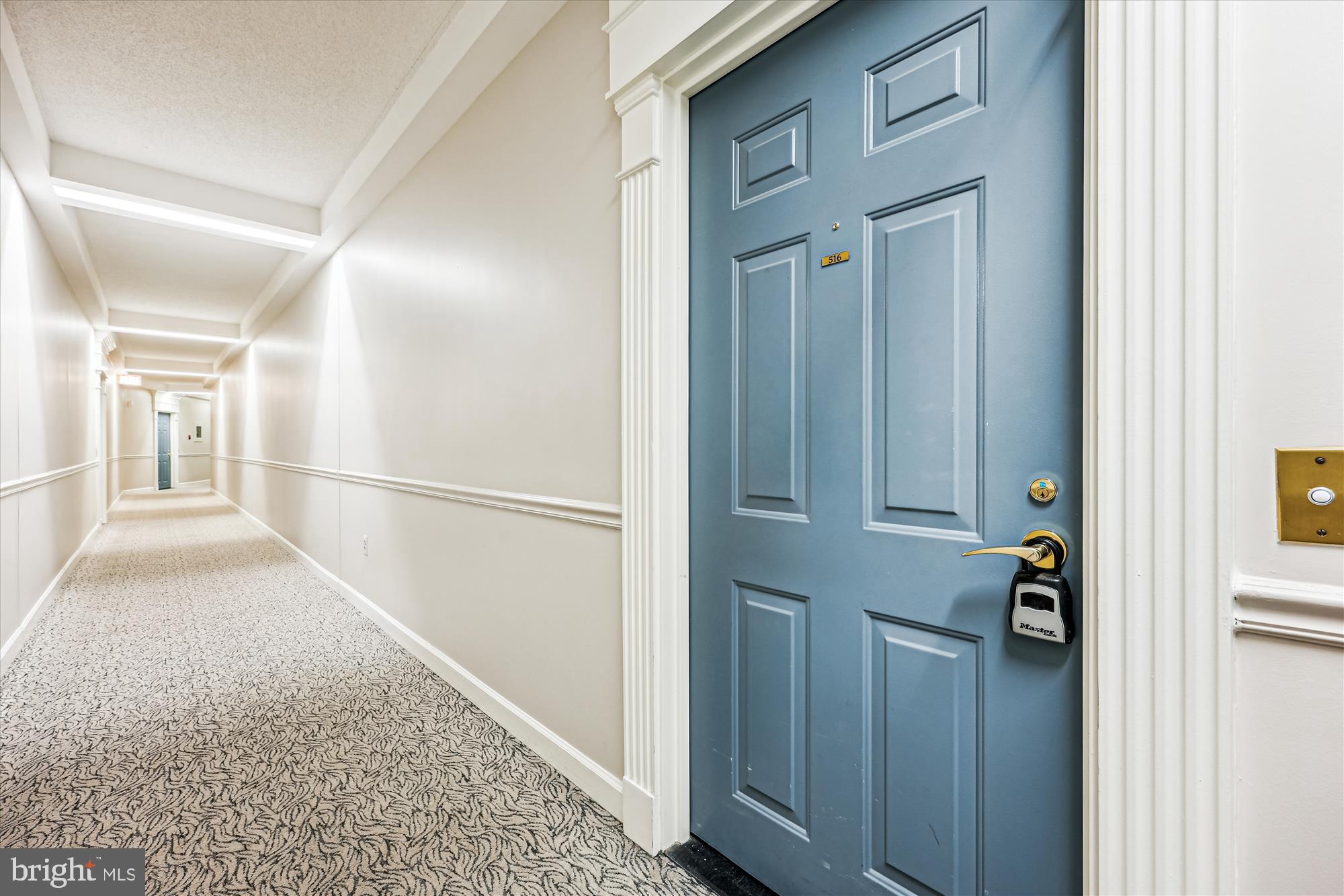 TURNBERRY COURTS AT LEIS - Residential