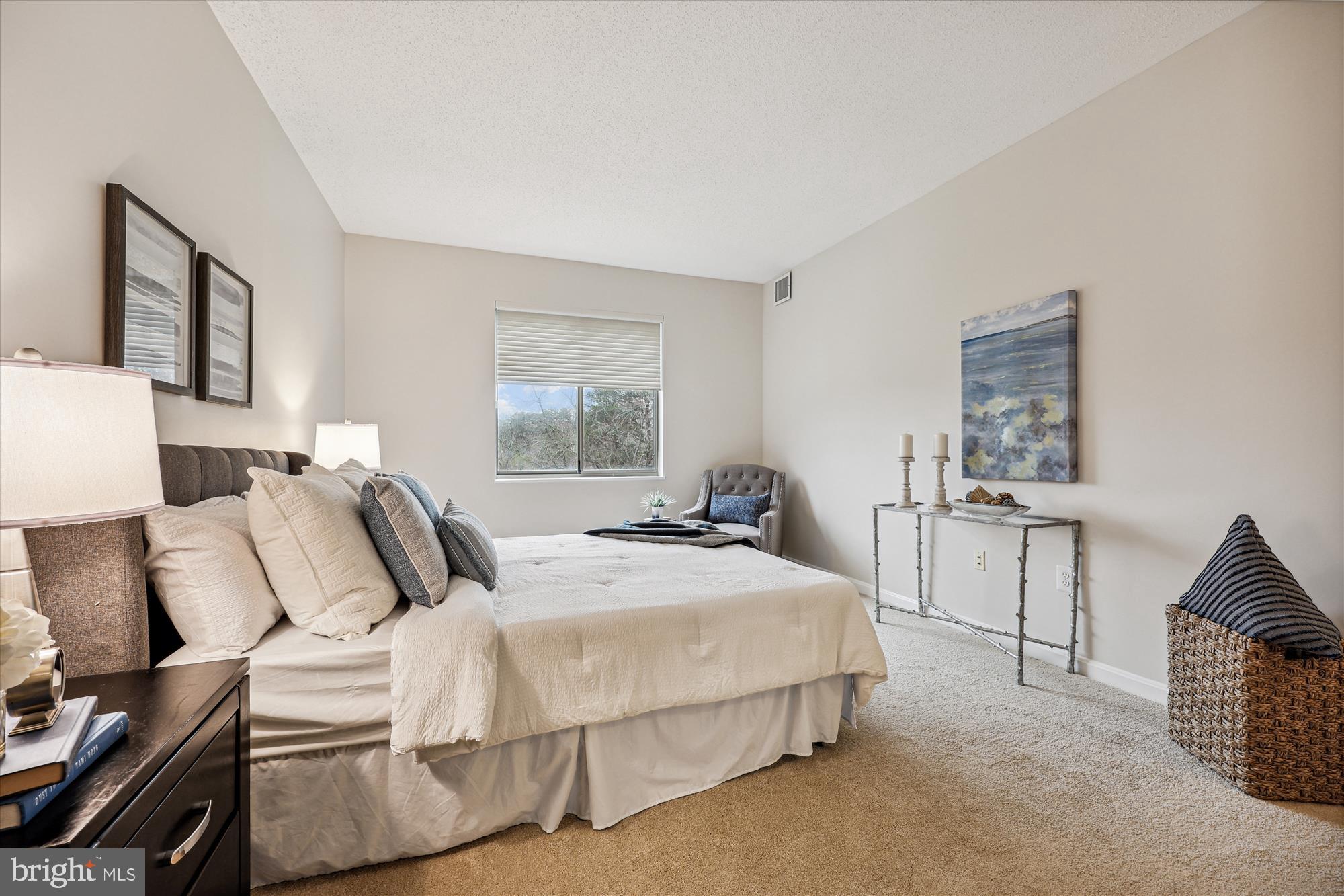 TURNBERRY COURTS AT LEIS - Residential