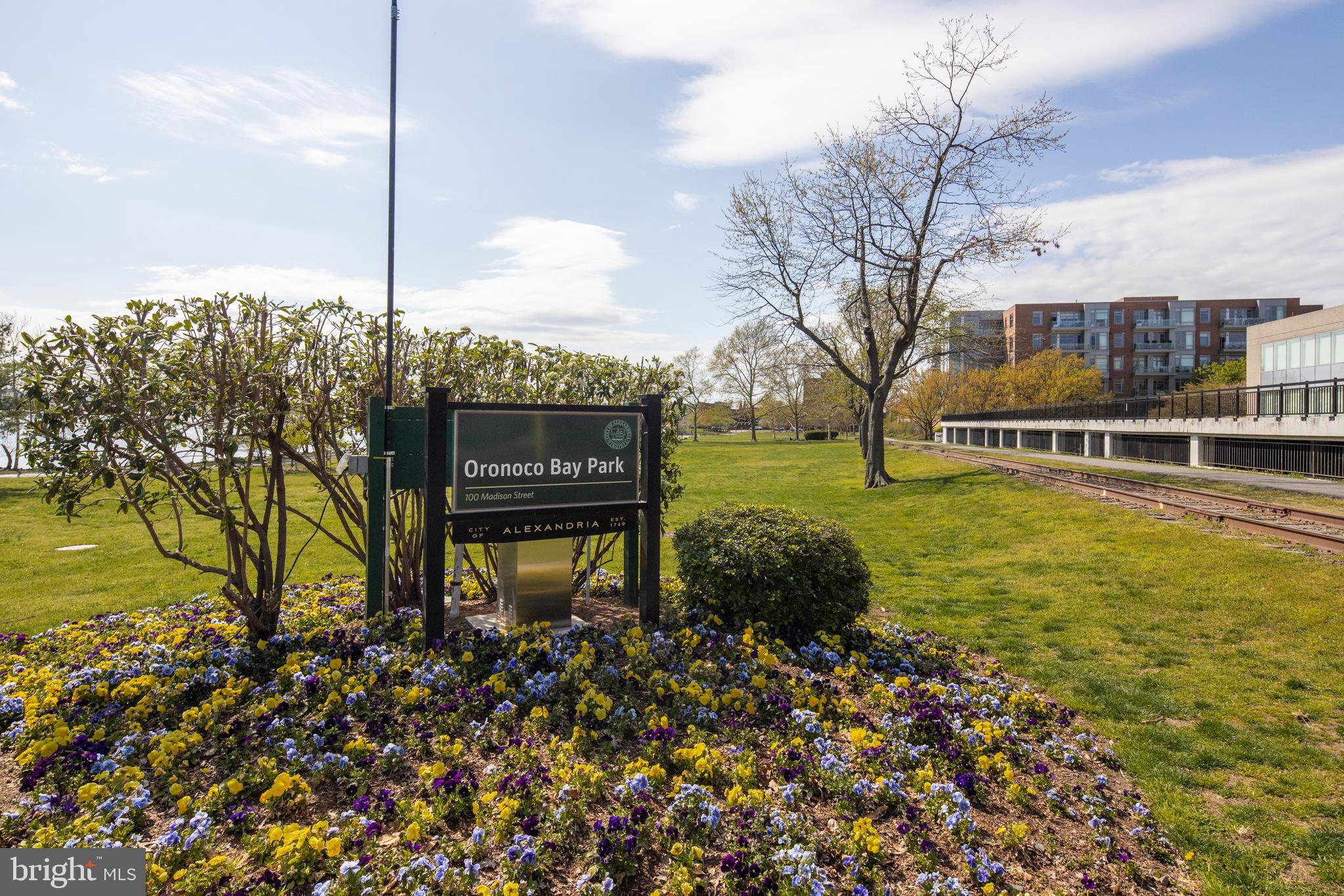 RIVERGATE - Residential