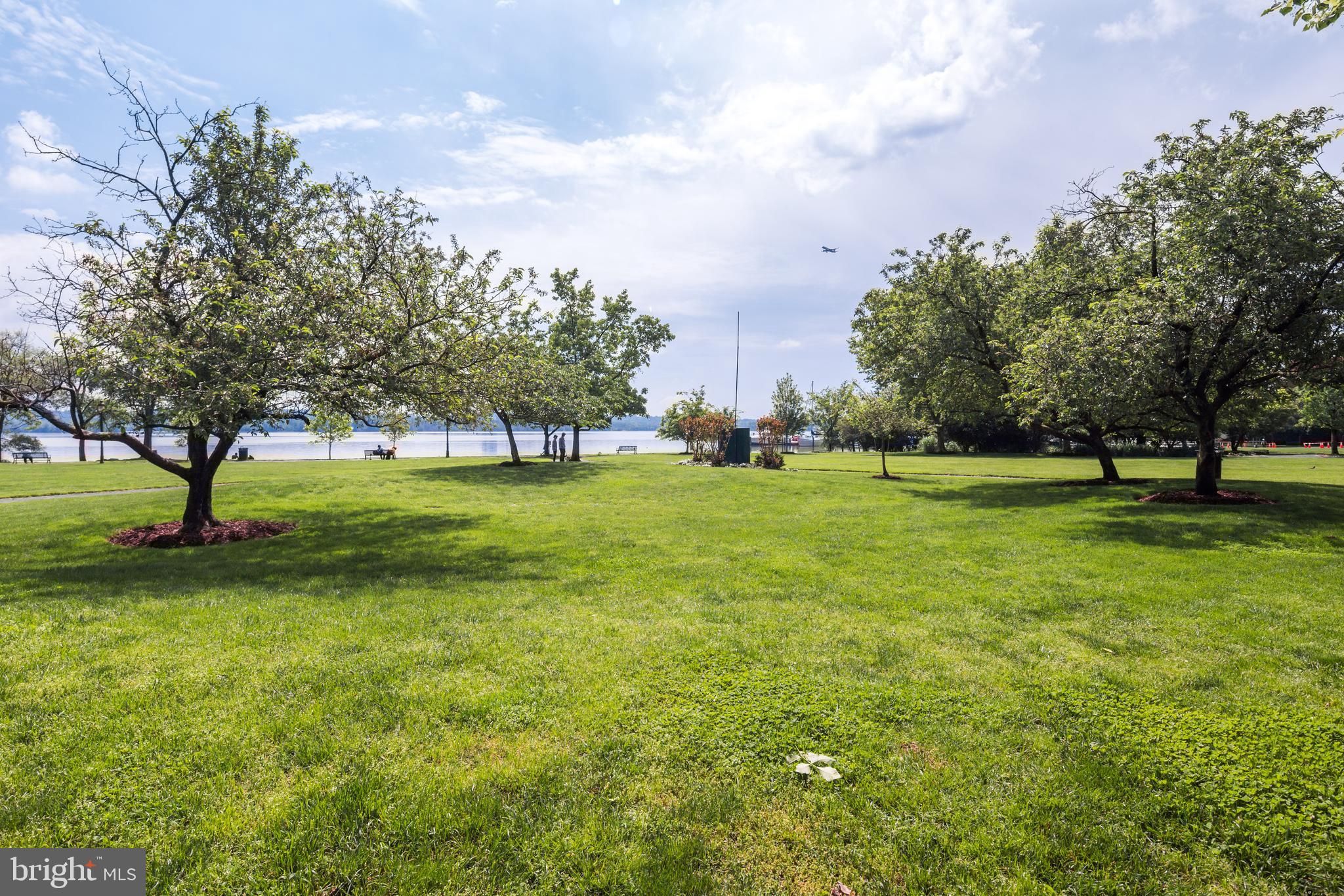 RIVERGATE - Residential