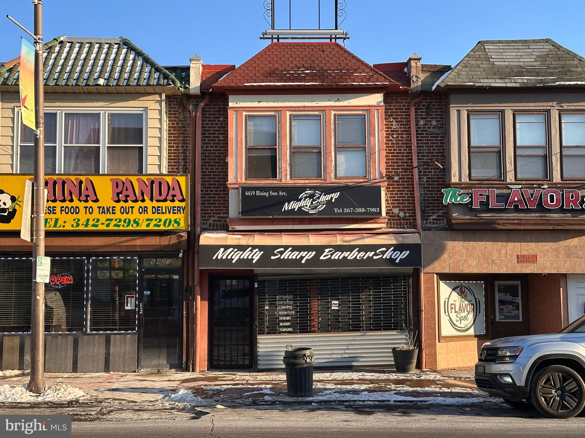 LAWNCREST - Commercial Sale