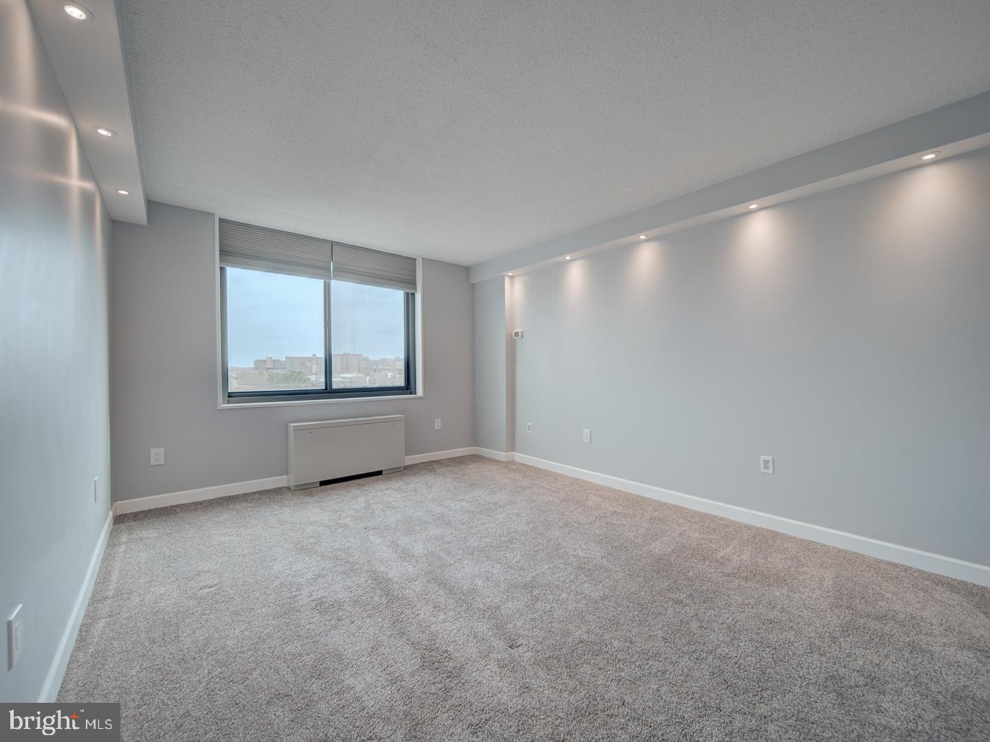 SKYLINE PLAZA - Residential Lease