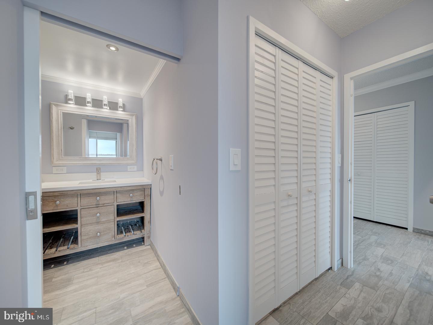 SKYLINE PLAZA - Residential Lease