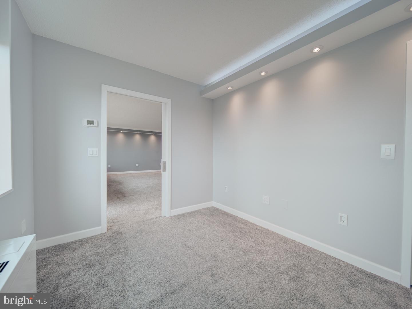 SKYLINE PLAZA - Residential Lease