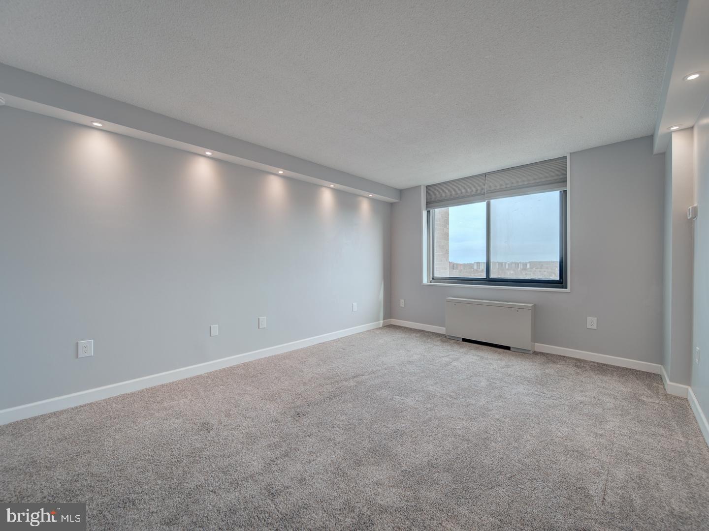 SKYLINE PLAZA - Residential Lease