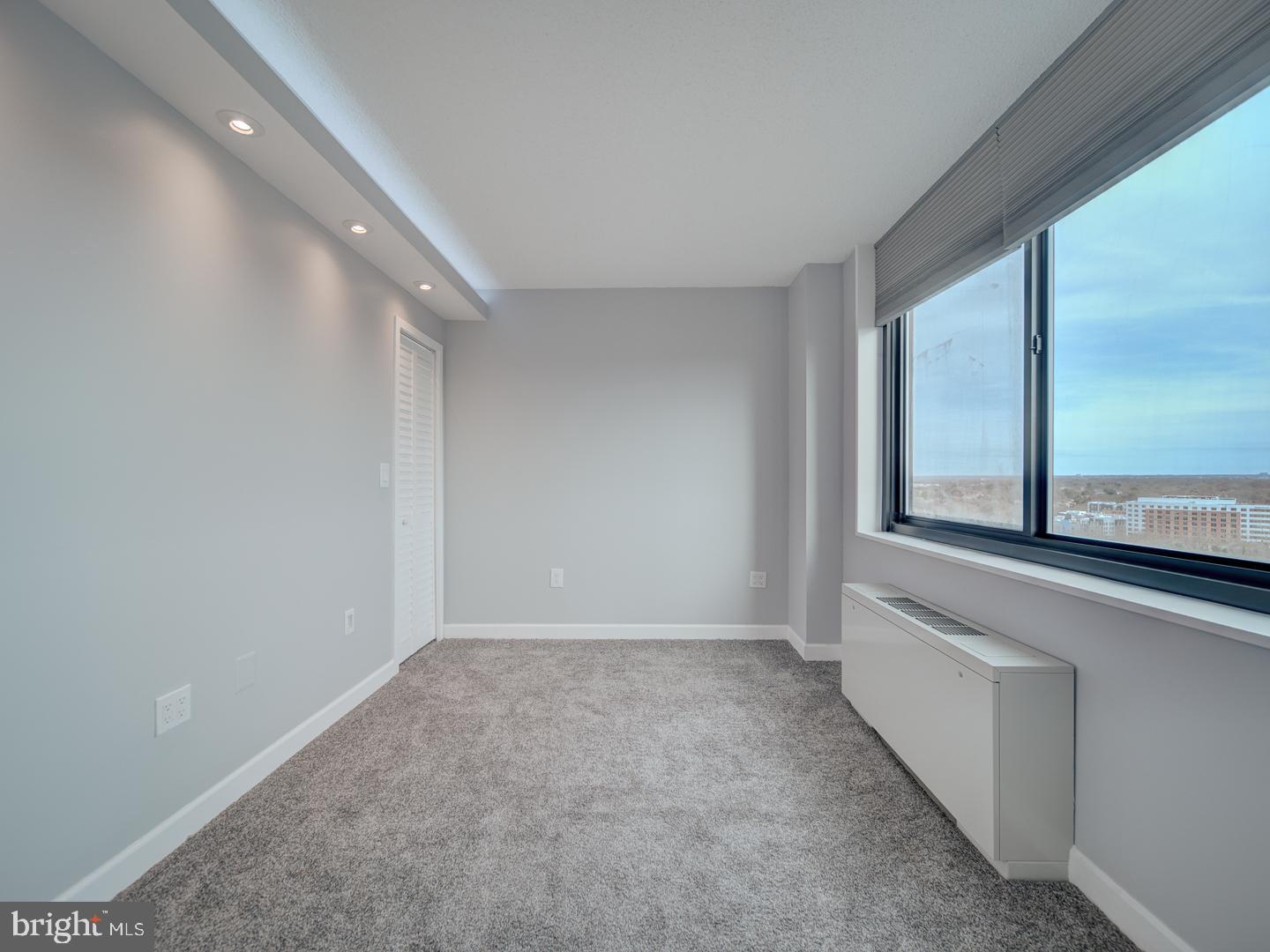 SKYLINE PLAZA - Residential Lease