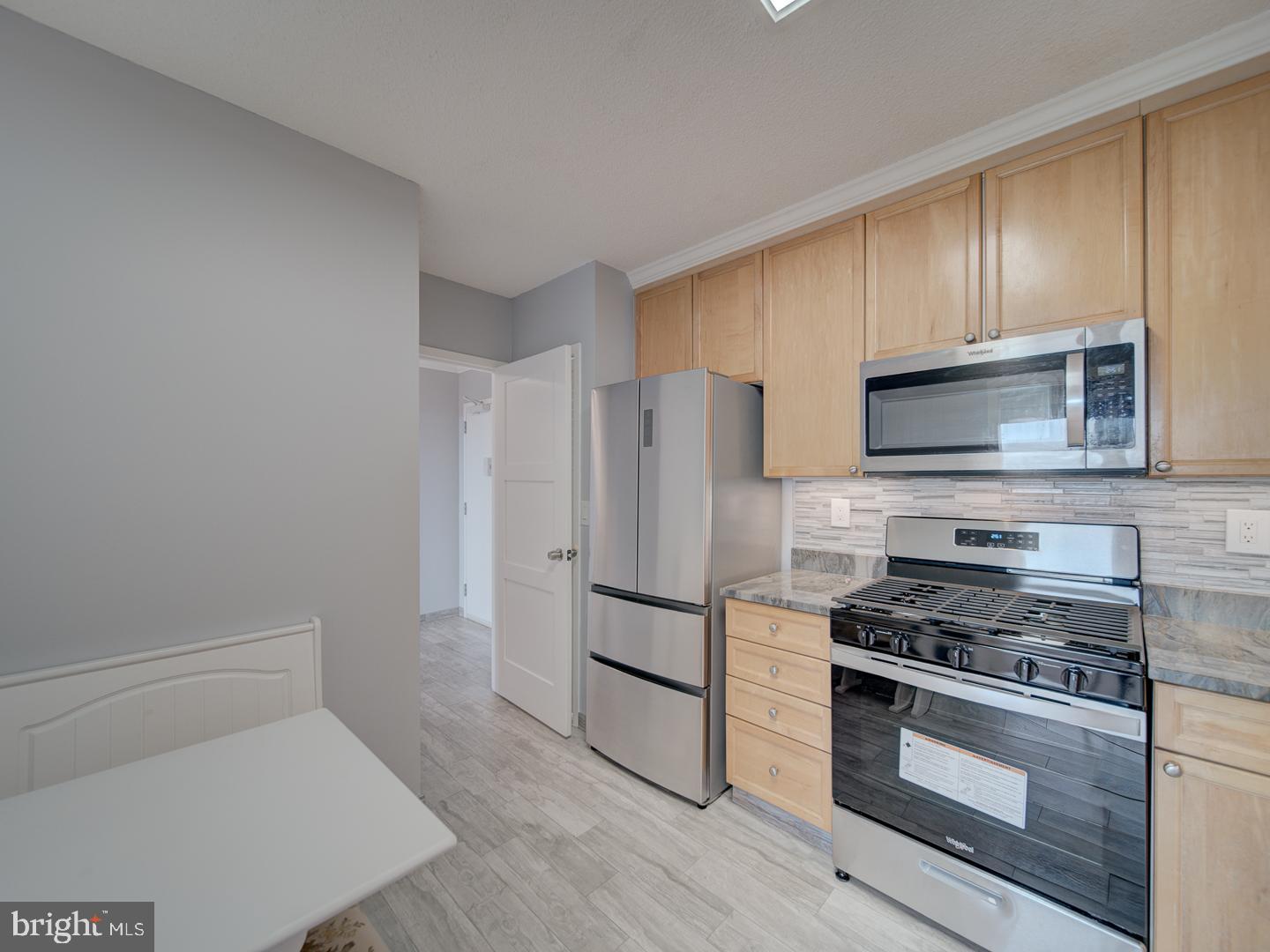 SKYLINE PLAZA - Residential Lease