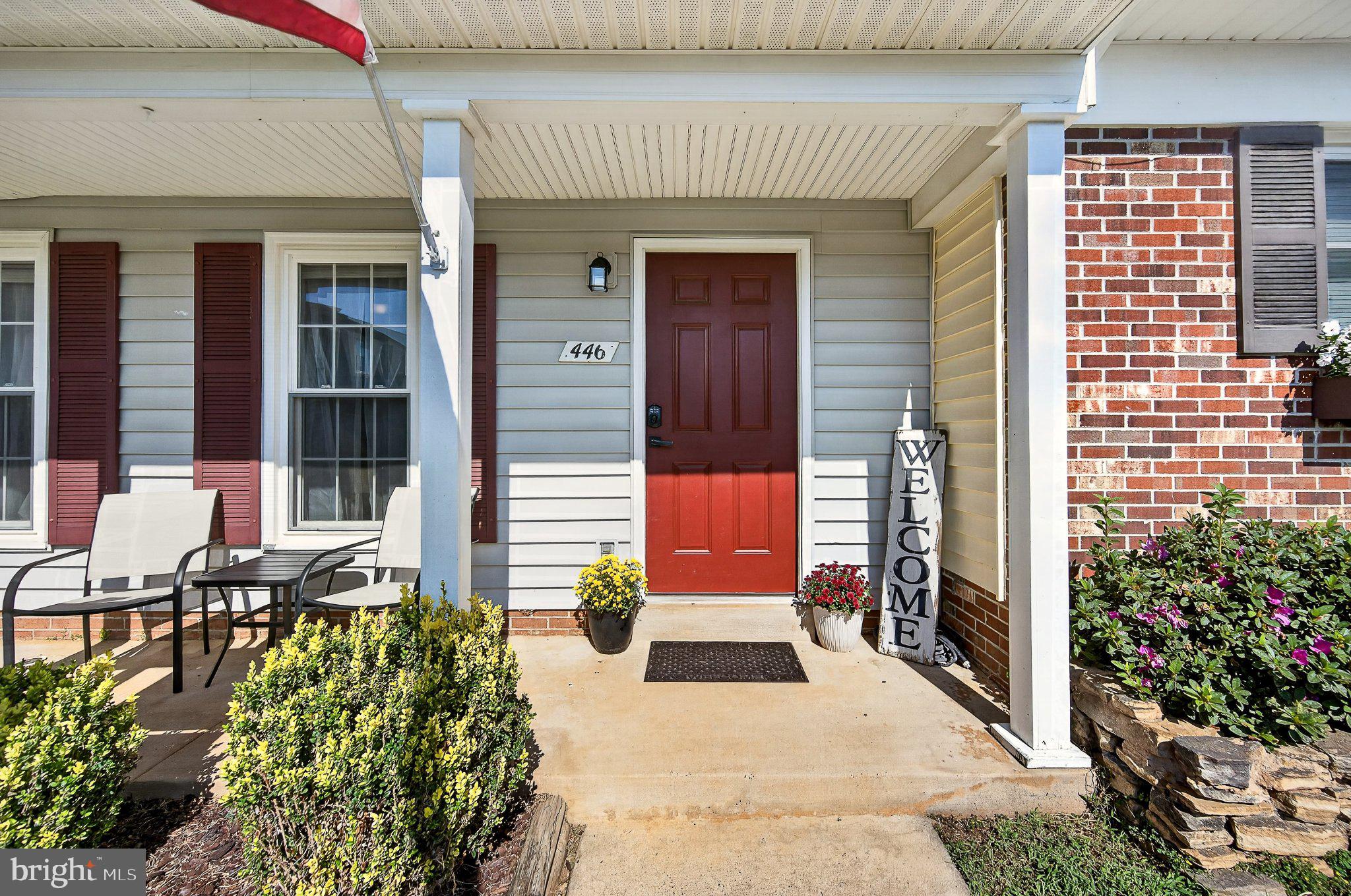 446 RIDGE COURT