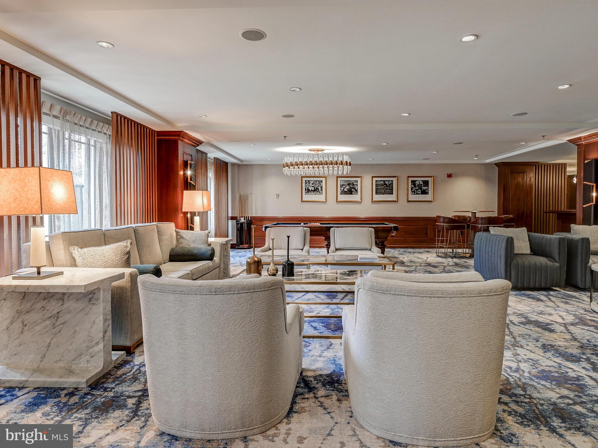 THE RITZ-CARLTON RESIDENCES - Residential Lease