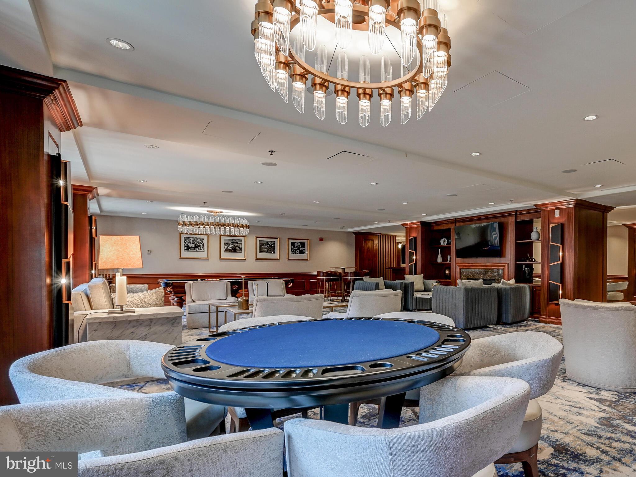 THE RITZ-CARLTON RESIDENCES - Residential Lease