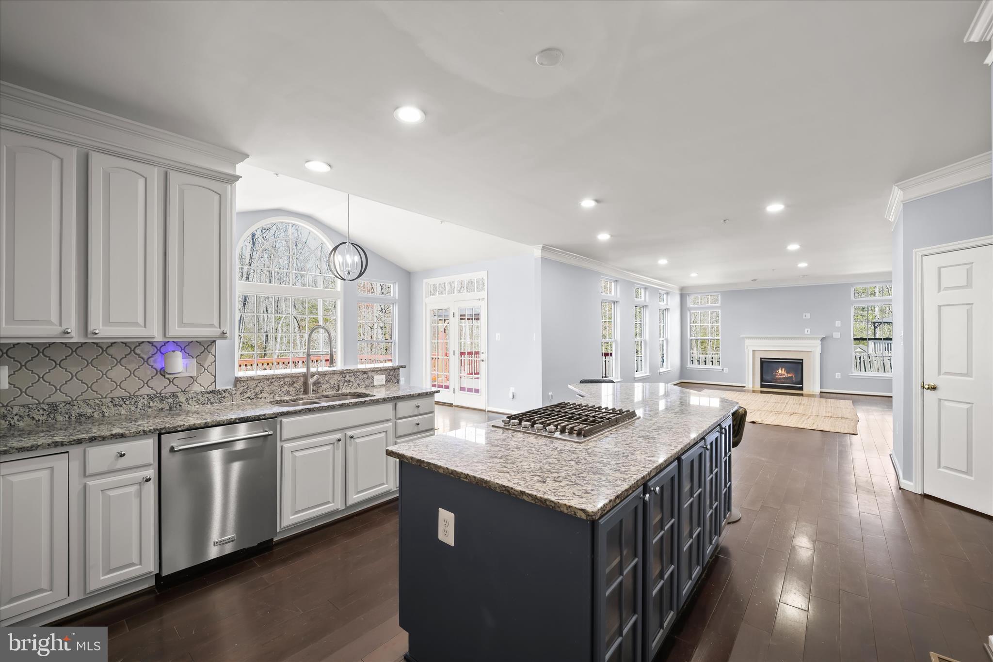 HAMPTON - Residential