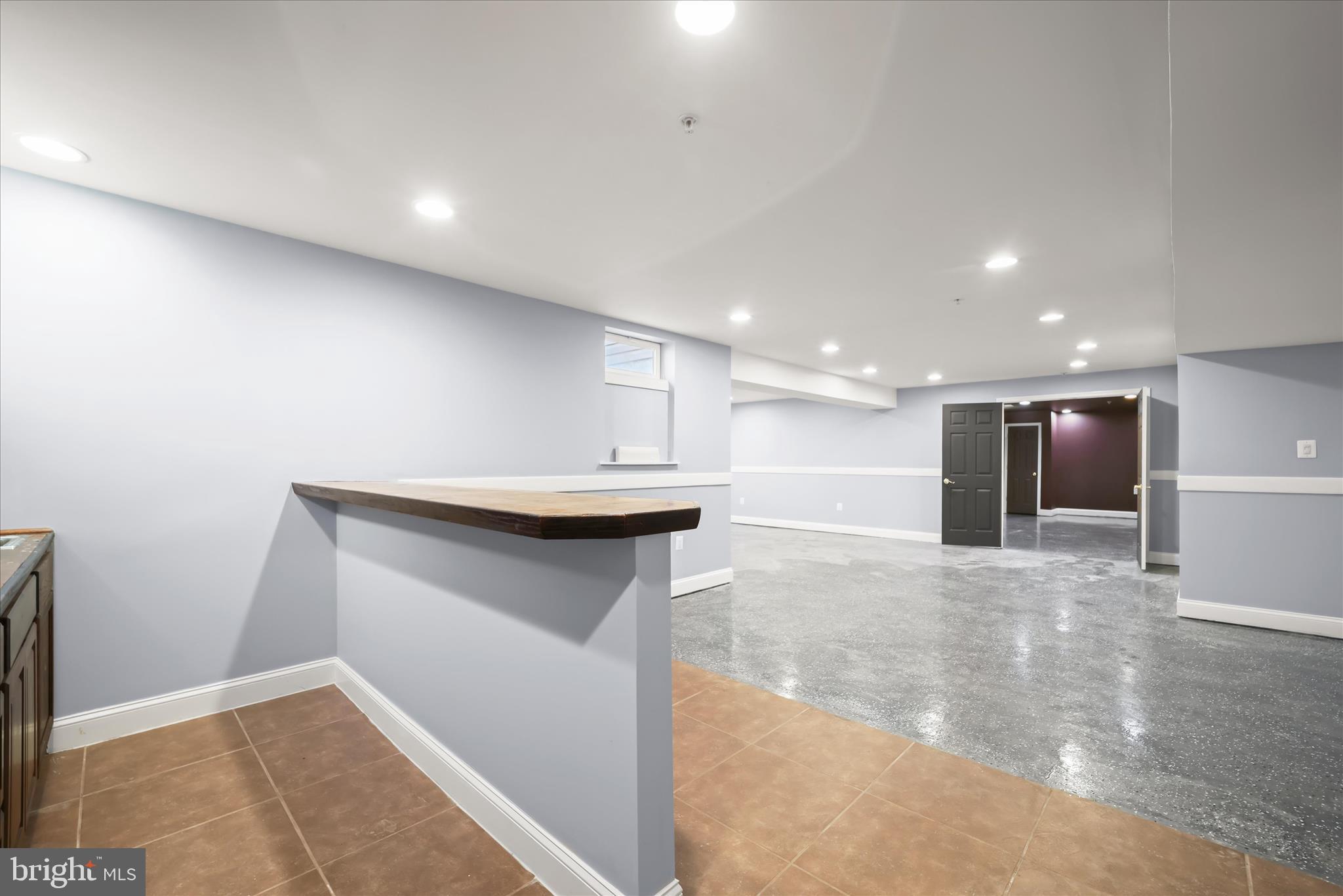 HAMPTON - Residential