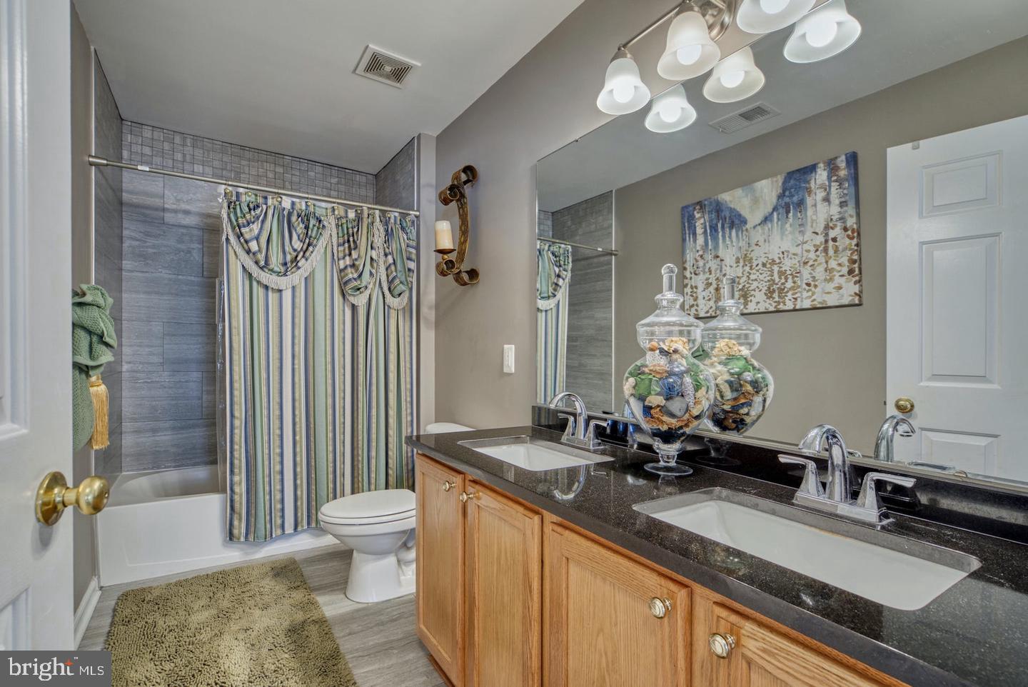 HAMPTON - Residential