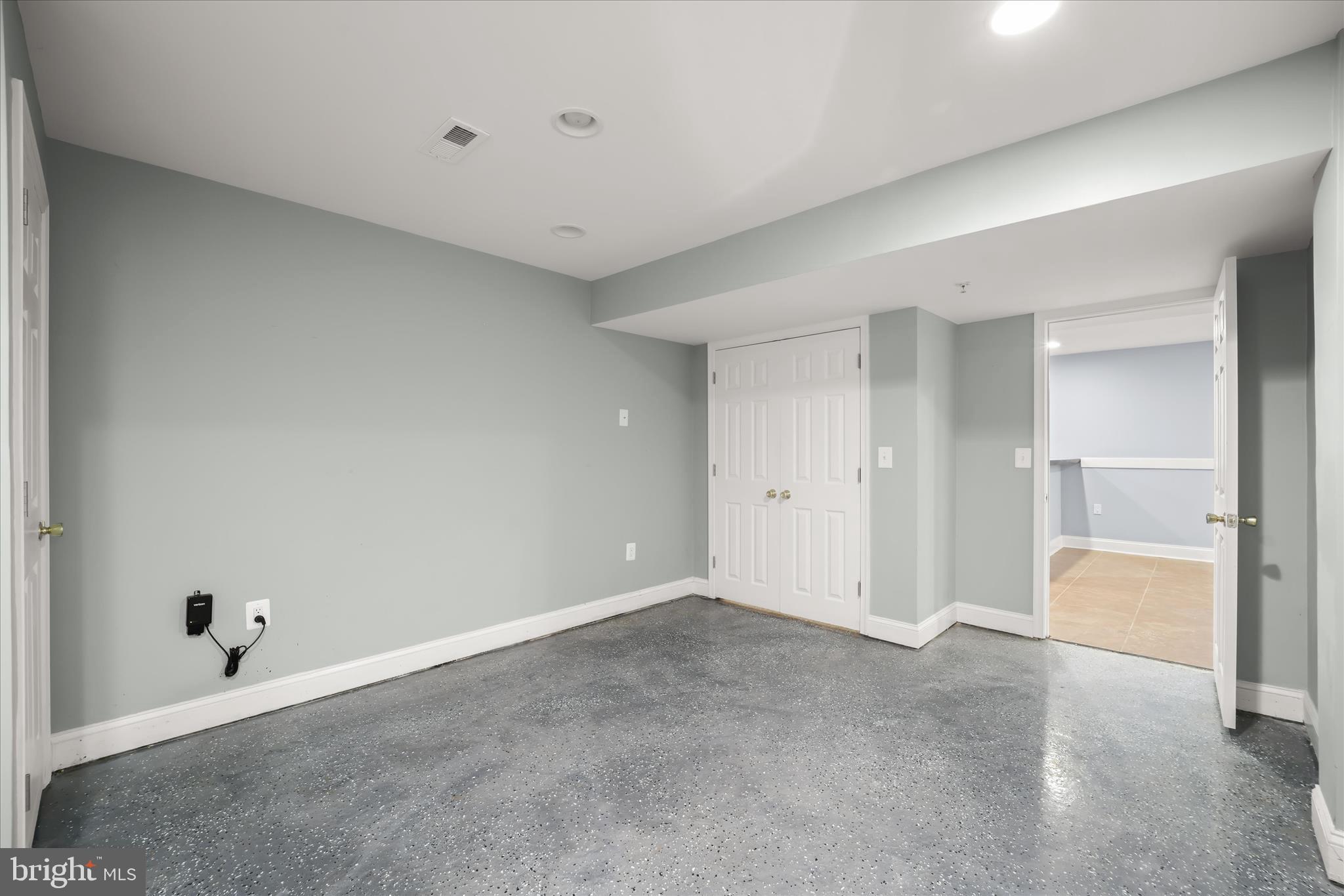 HAMPTON - Residential