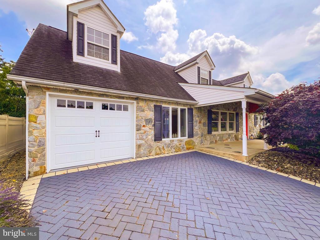 64 LONG LOOP ROAD