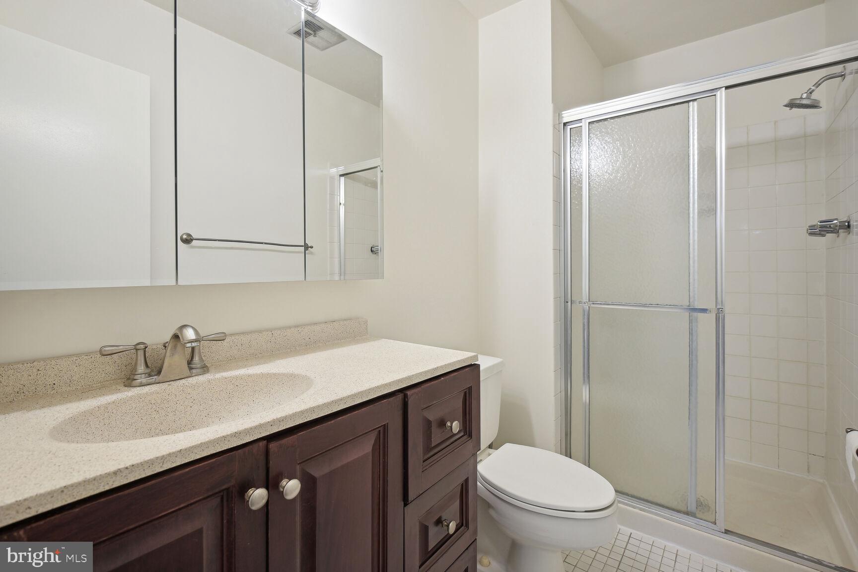 WESTLAKE TERRACE - Residential Lease