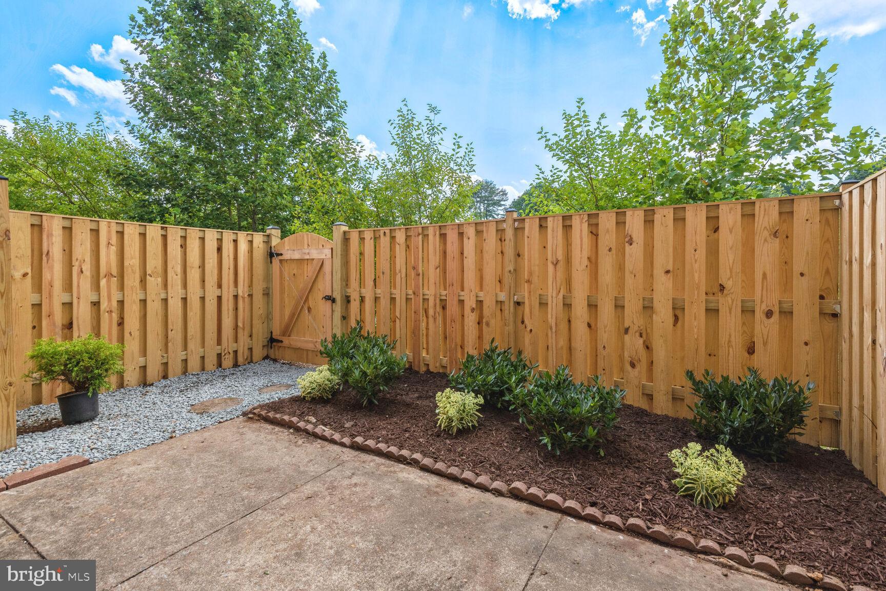 WESTLAKE TERRACE - Residential Lease