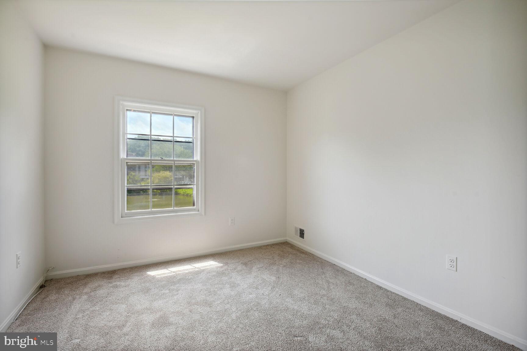 WESTLAKE TERRACE - Residential Lease