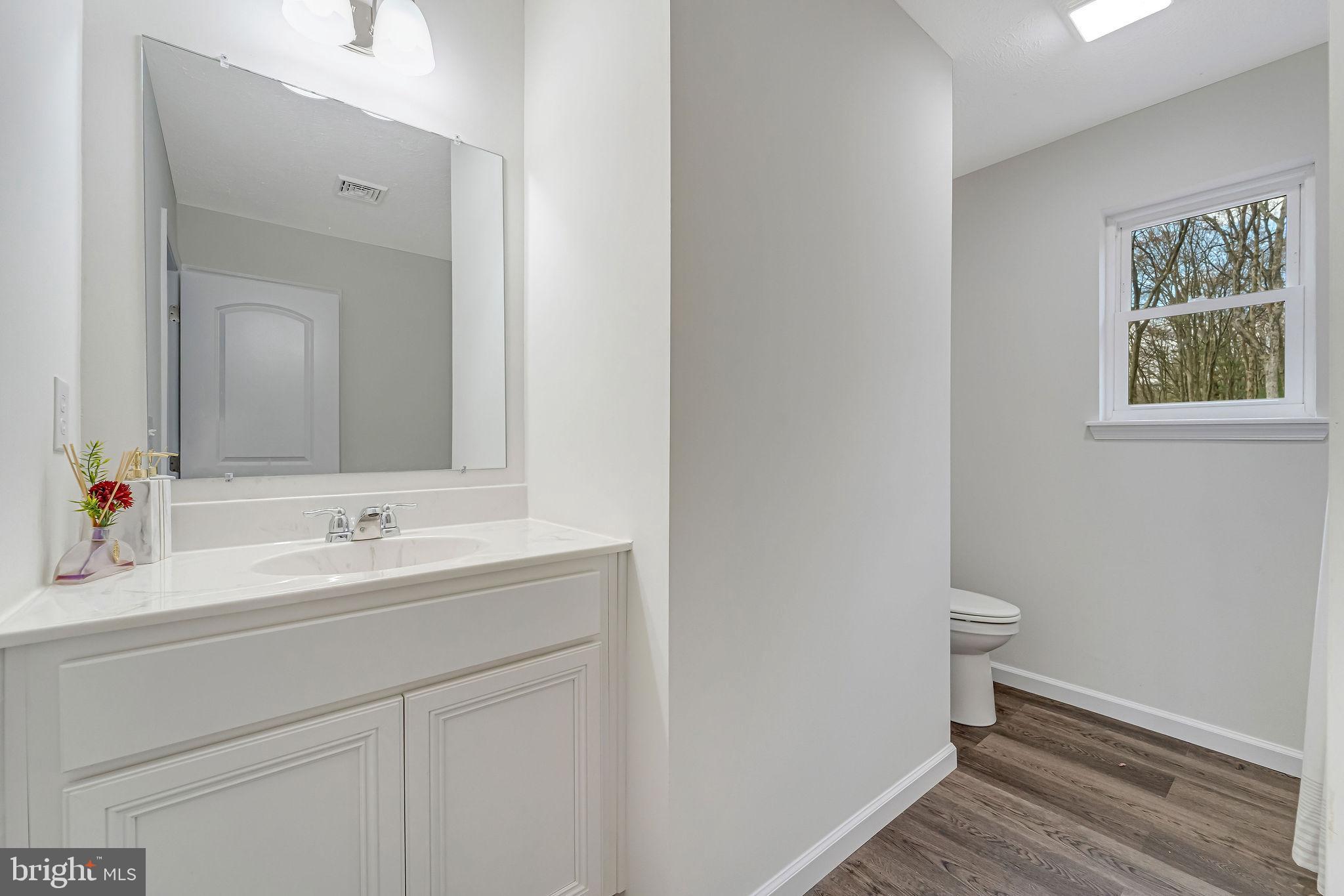 MONROE LAKES - Residential