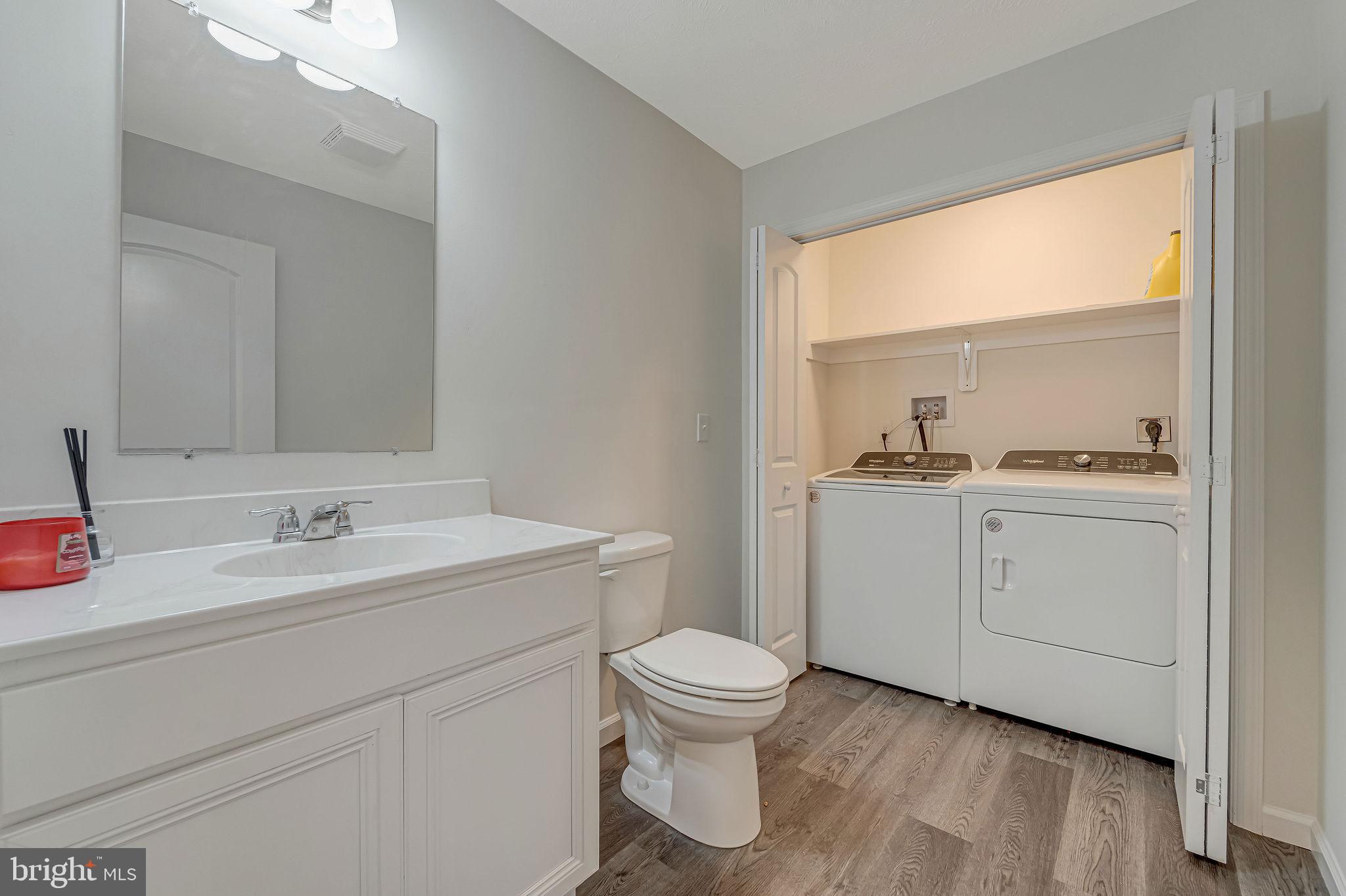 MONROE LAKES - Residential