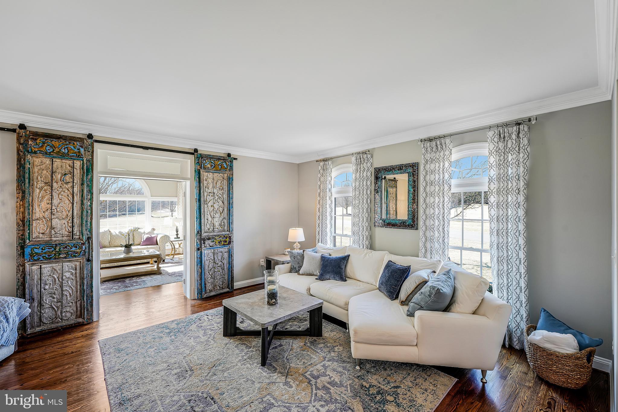 LONG ACRES - Residential