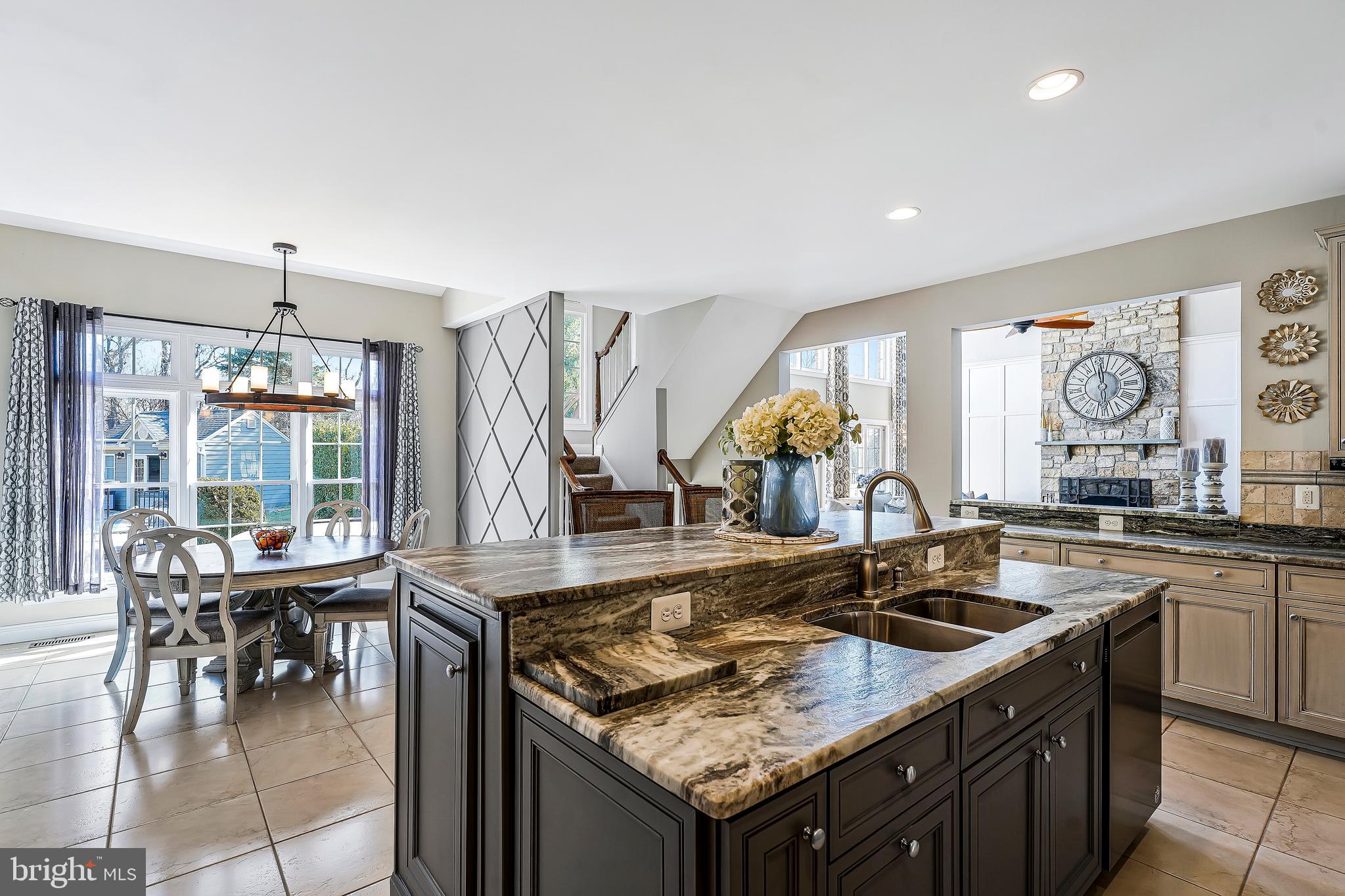 LONG ACRES - Residential