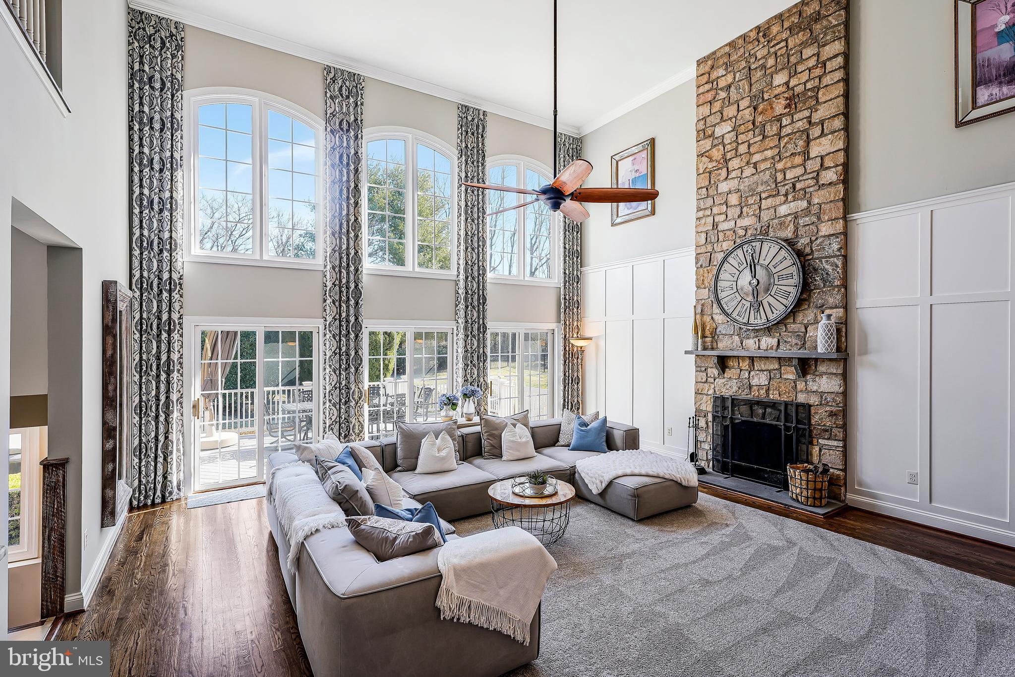 LONG ACRES - Residential