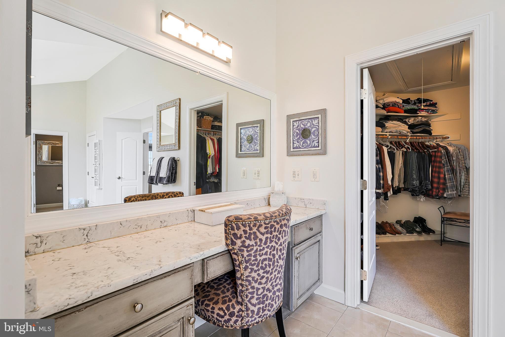 LONG ACRES - Residential