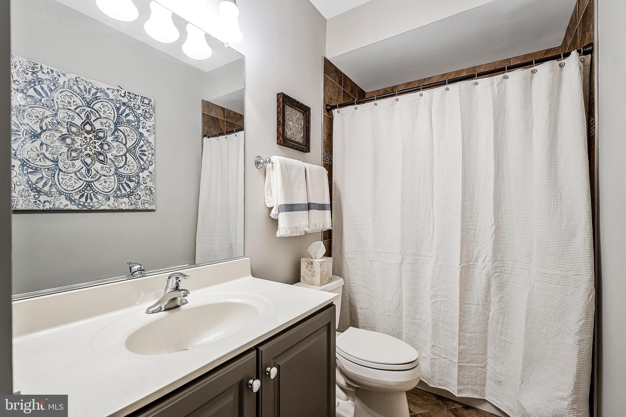 LONG ACRES - Residential