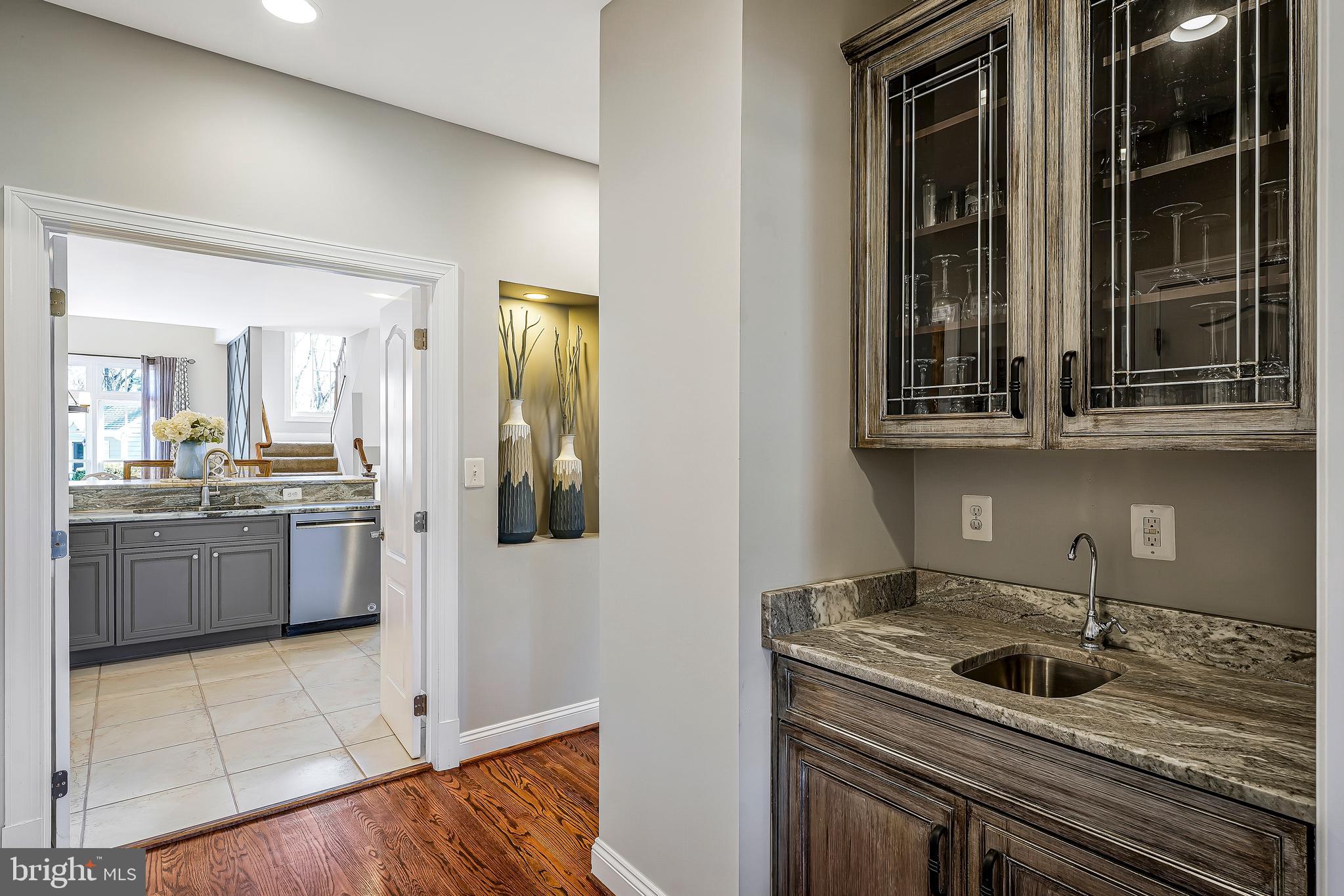 LONG ACRES - Residential