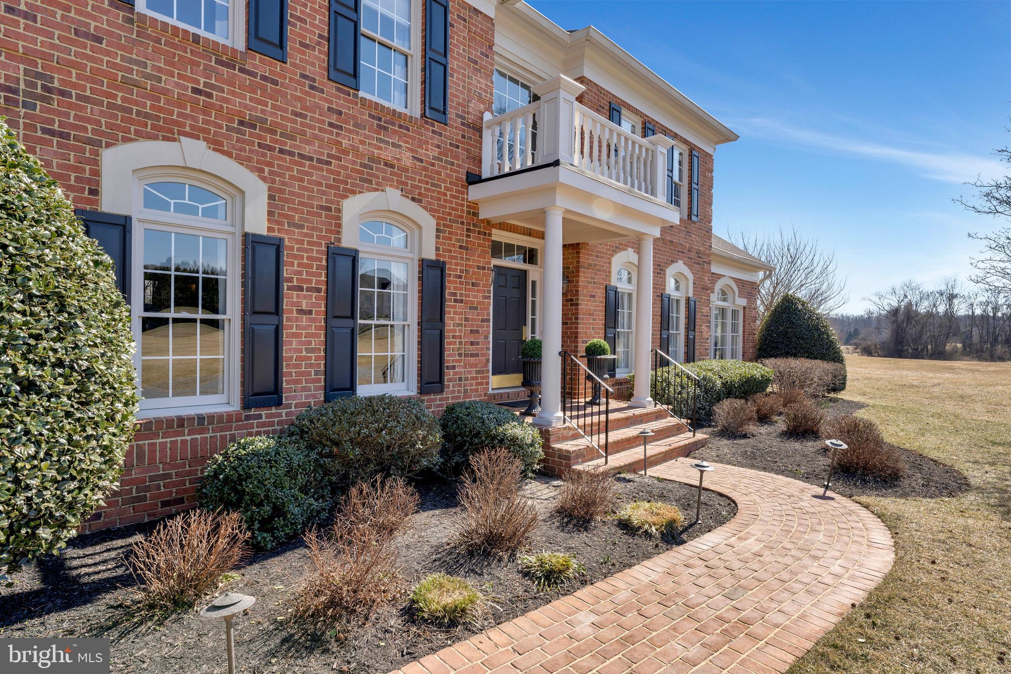 LONG ACRES - Residential