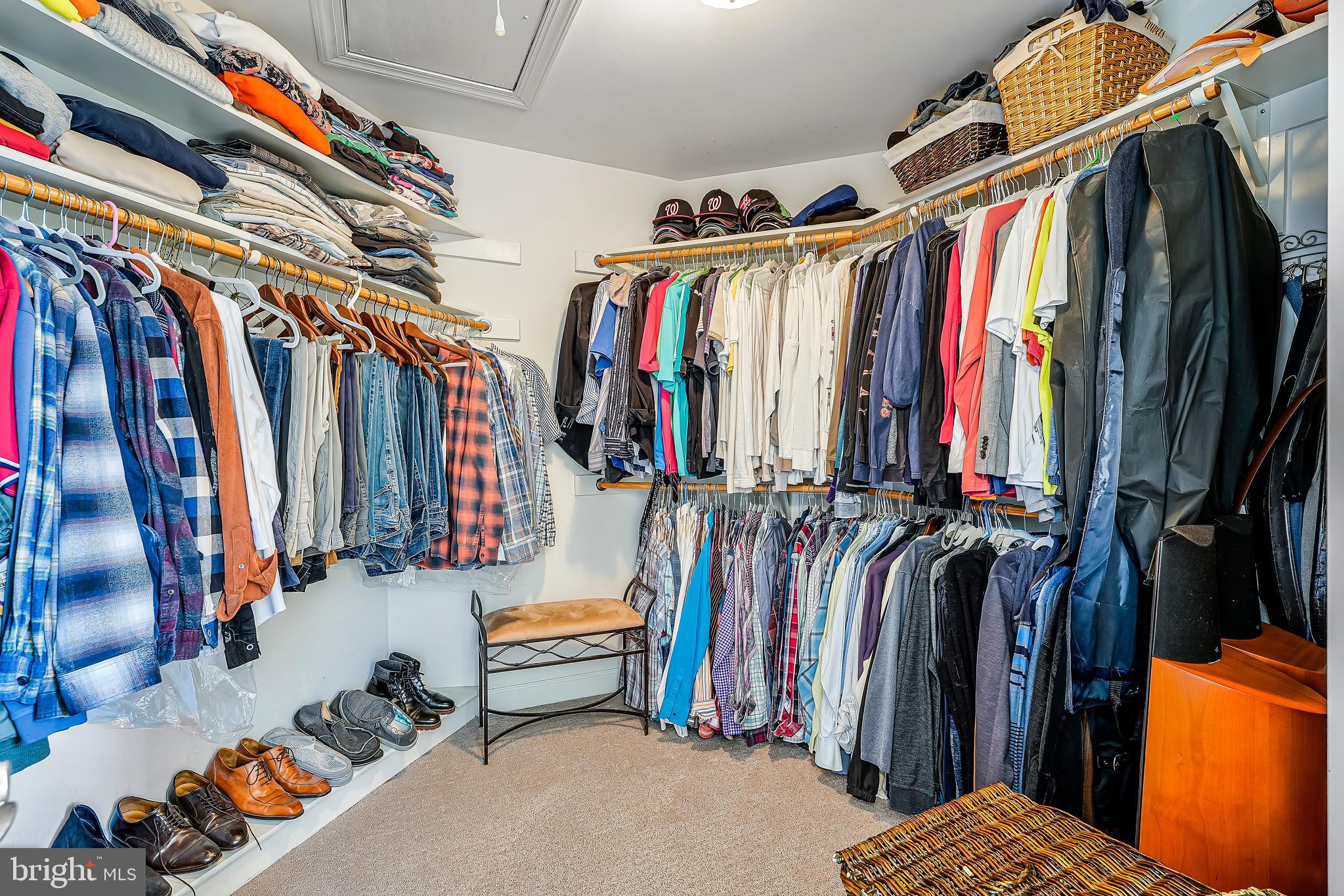 LONG ACRES - Residential