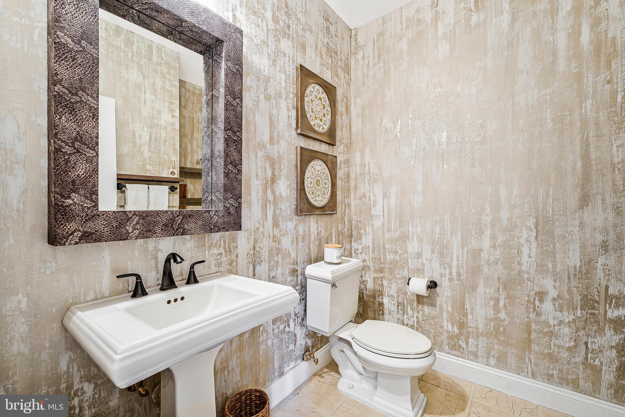 LONG ACRES - Residential