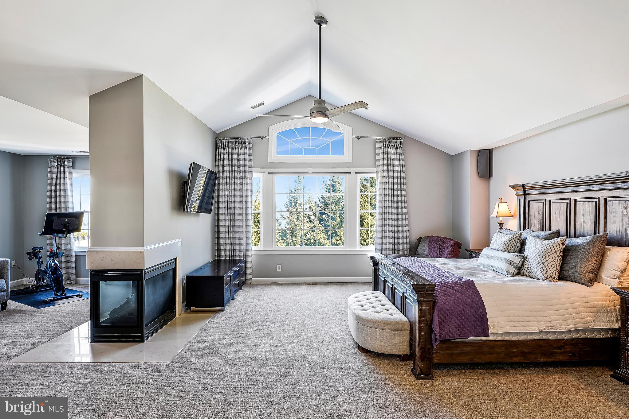 LONG ACRES - Residential