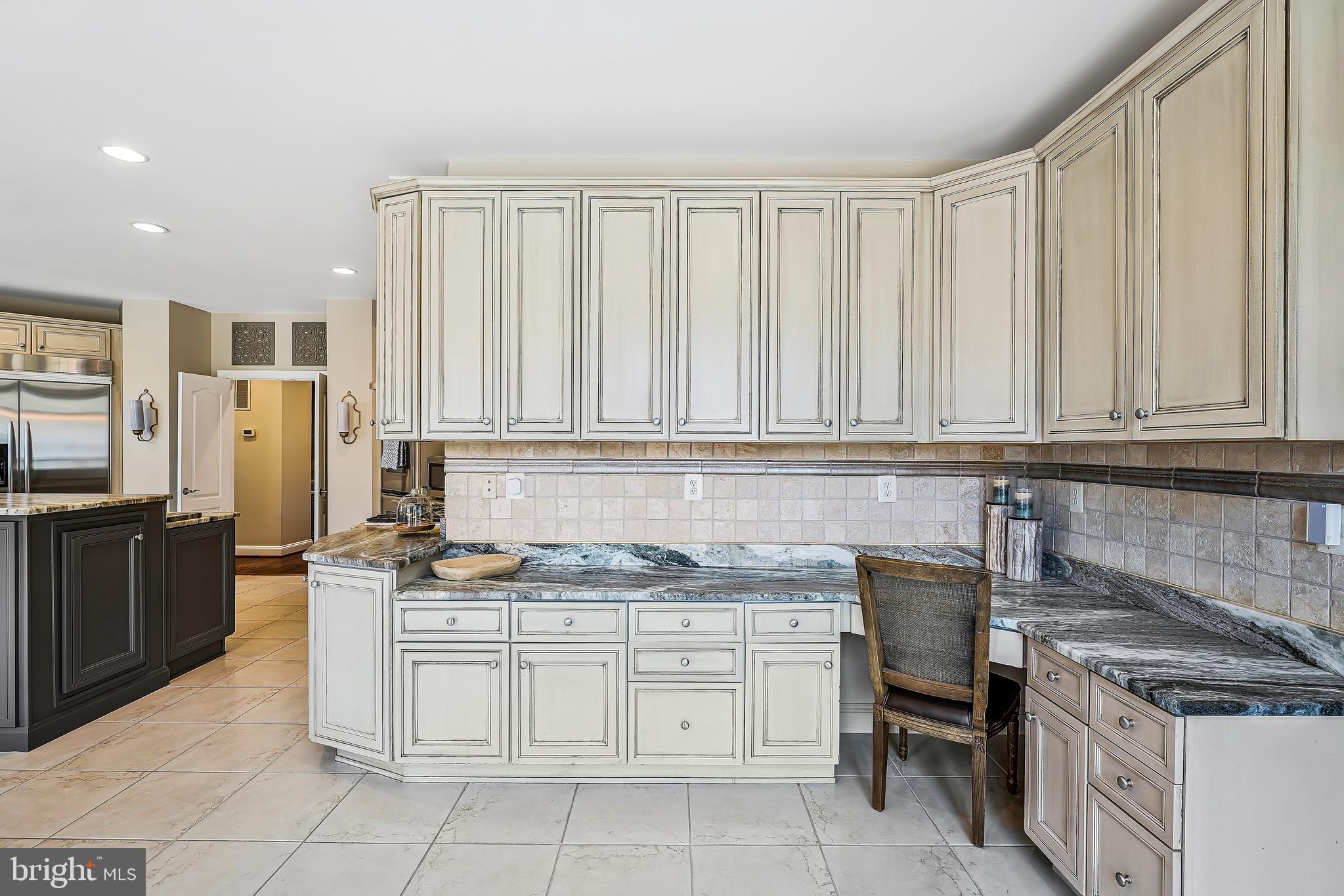 LONG ACRES - Residential