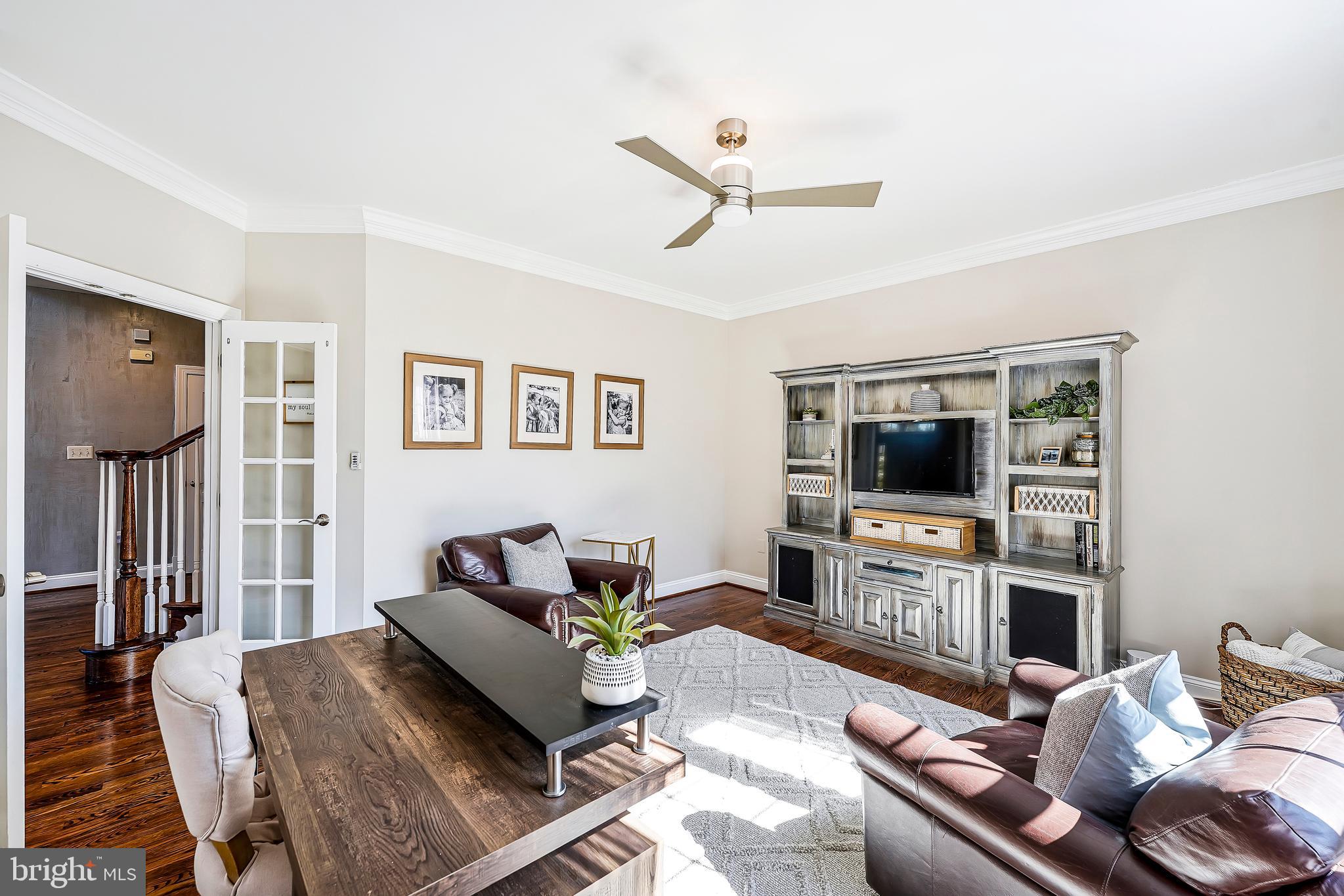 LONG ACRES - Residential