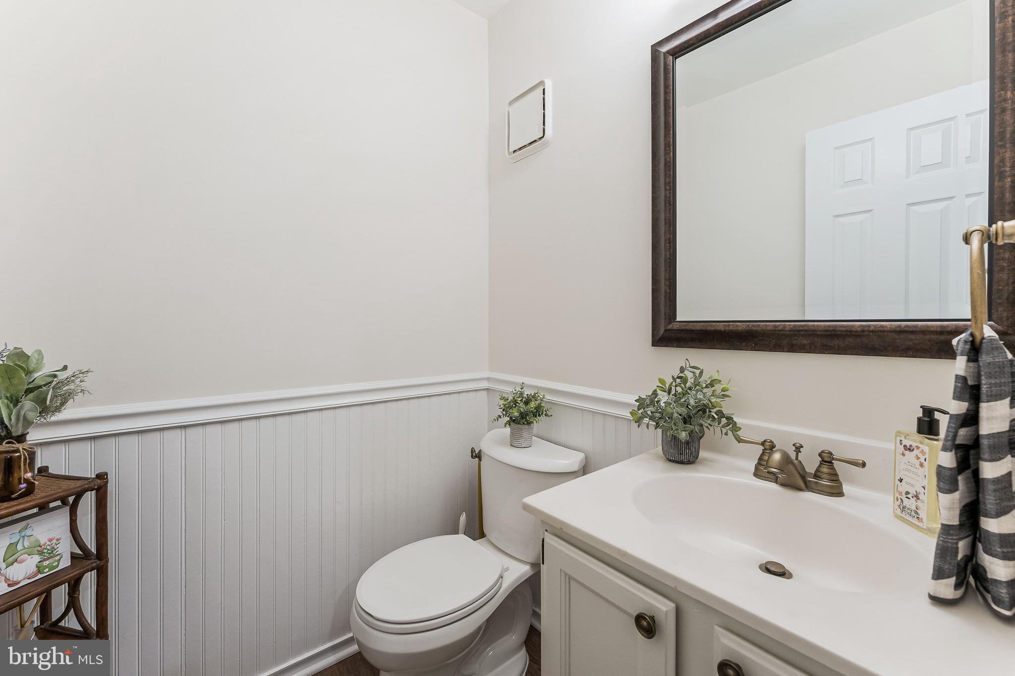 WOODED GLEN - Residential