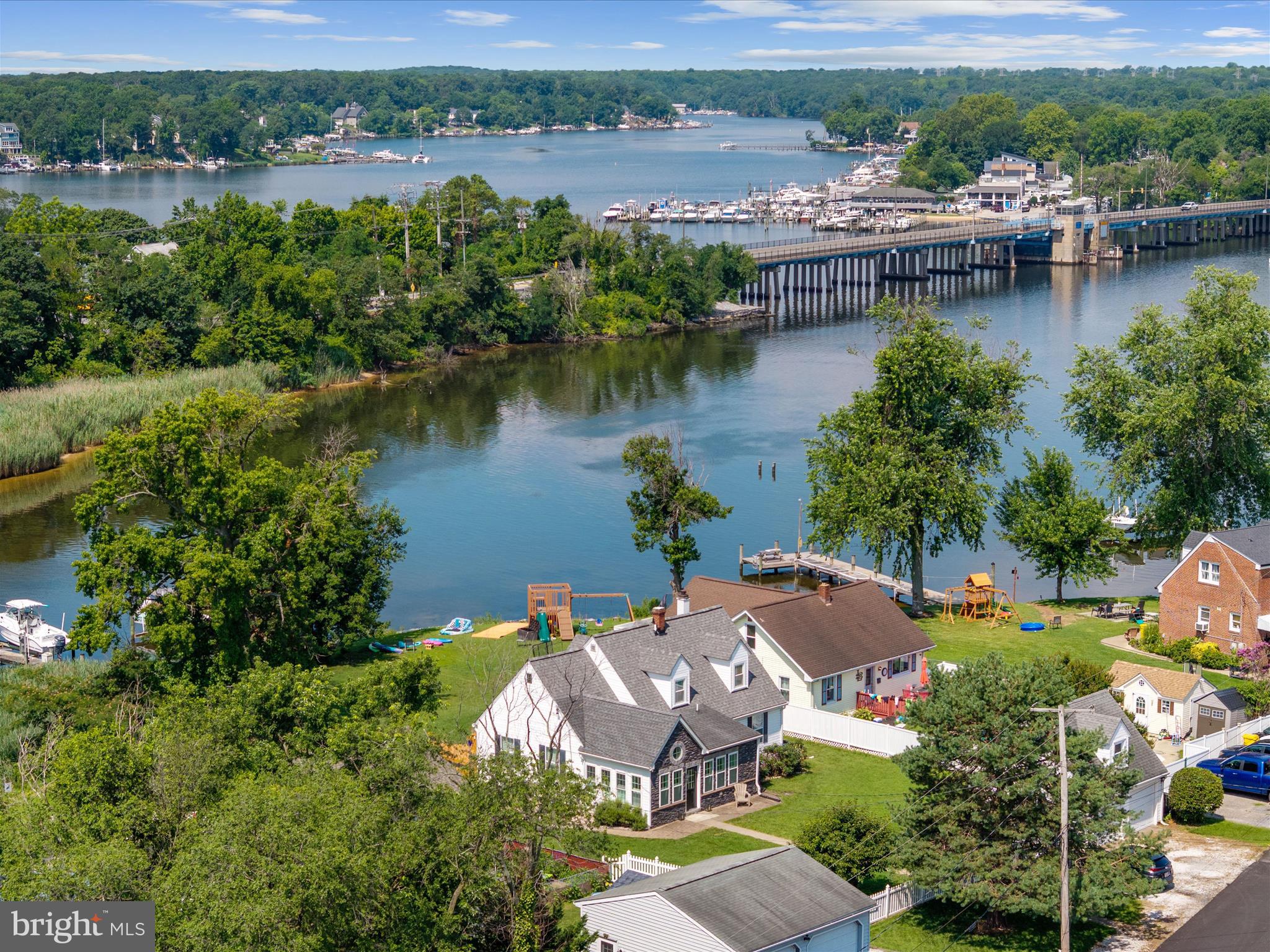 RIVIERA BEACH - Residential