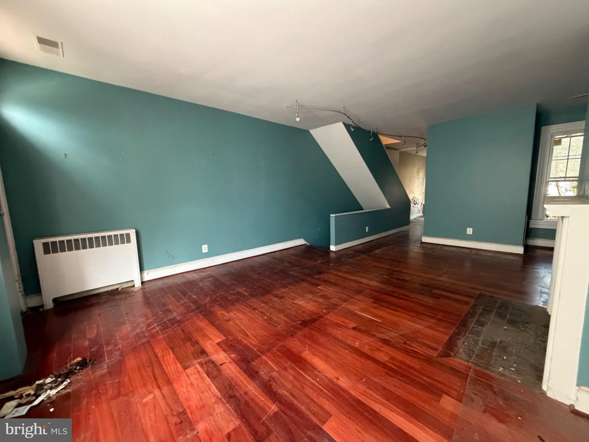 1231 33RD STREET NW