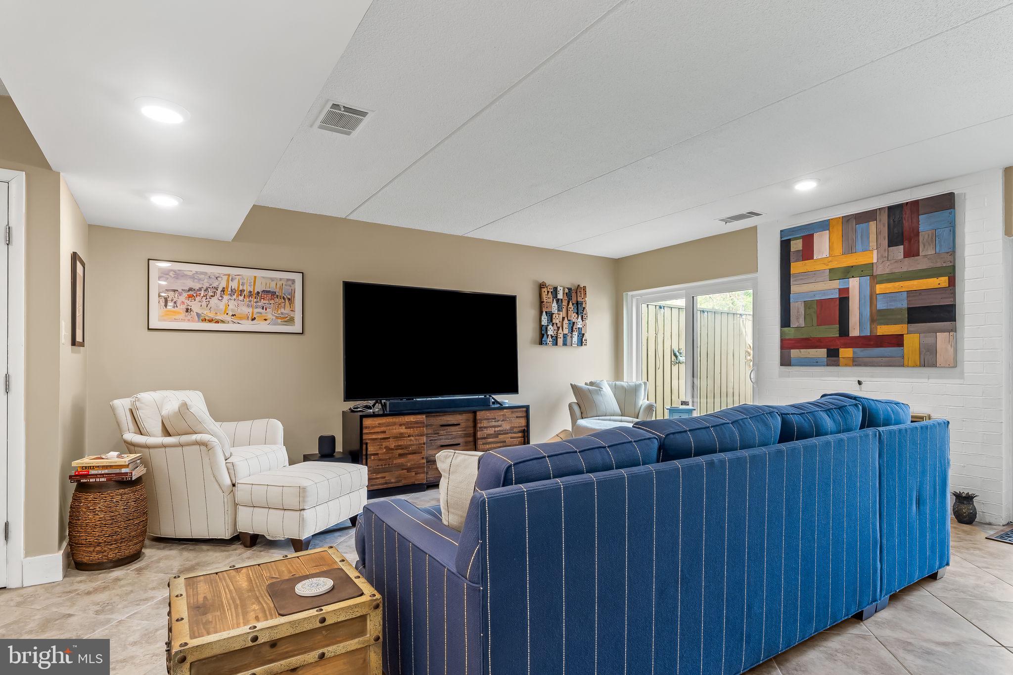 ANNEN WOODS - Residential