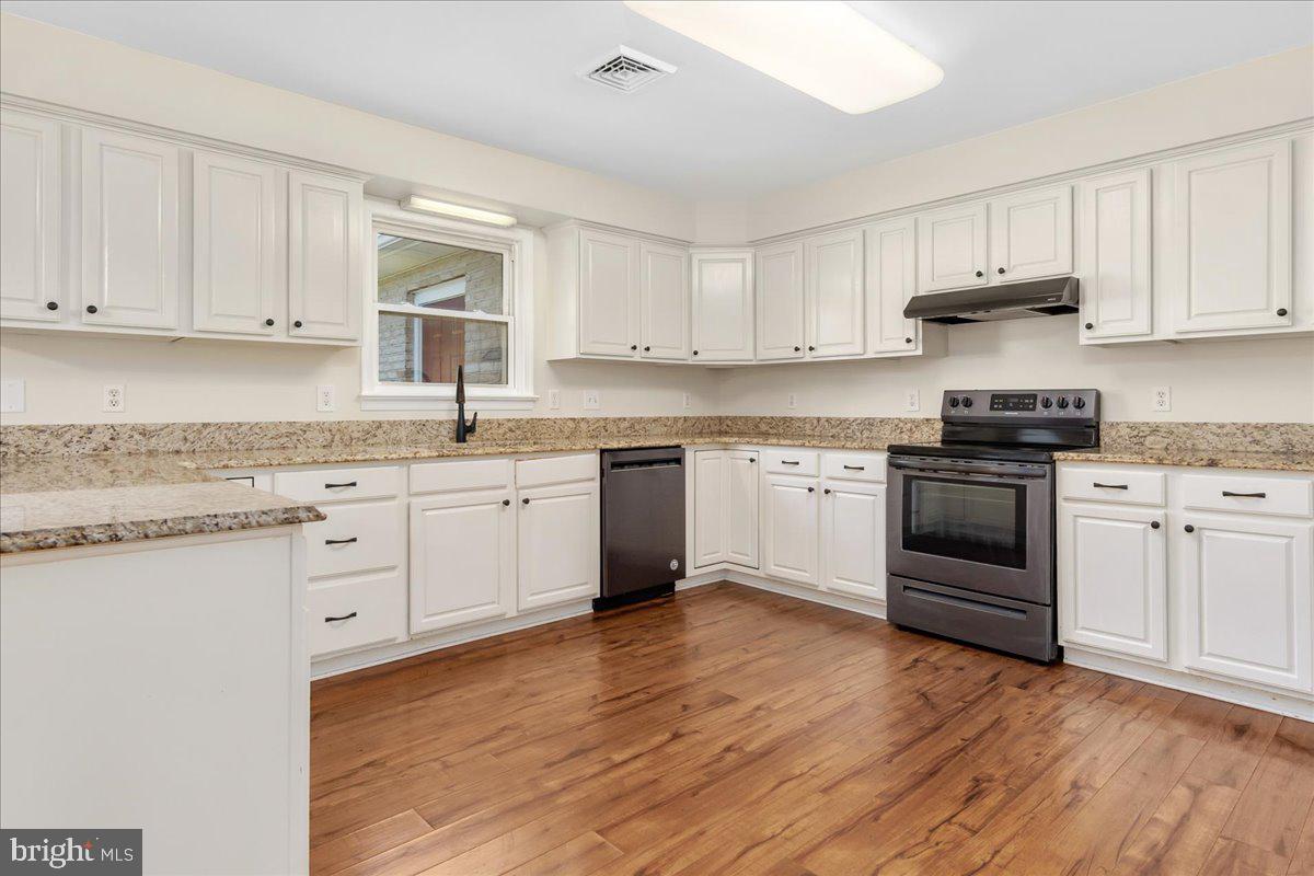 FOUNTAIN HEAD - Residential