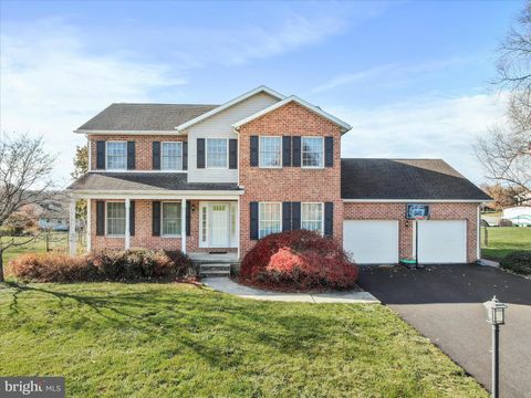 161 ZIRCON DRIVE CHAMBERSBURG PA 17202