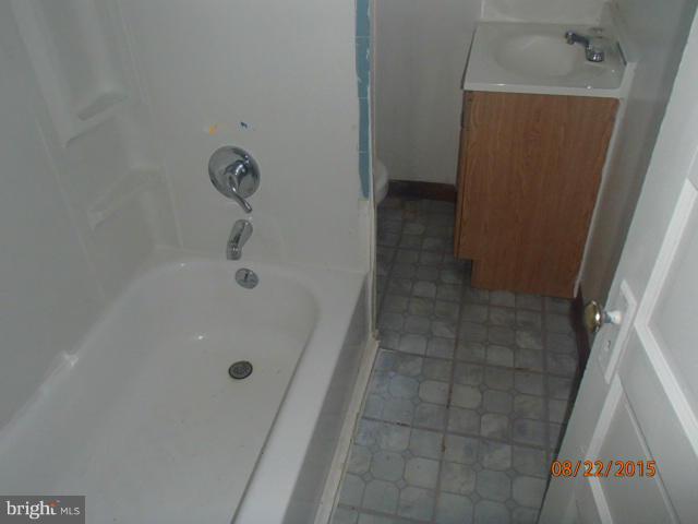 MONDAWMIN - Residential