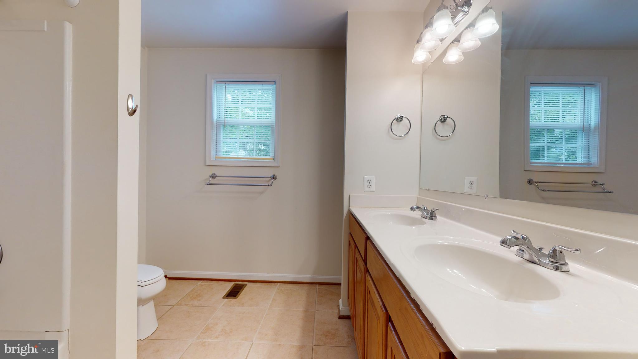 GEORGE MASON TERRACE - Residential Lease